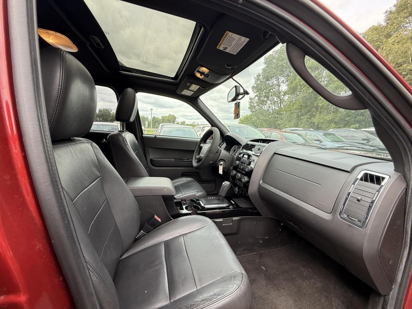 2012 Ford Escape Limited 4WD (1FMCU9EG6CK) with an 3.0L V6 DOHC 24V engine, 6-Speed Automatic transmission, located at 17255 hwy 65 NE, Ham Lake, MN, 55304, 0.000000, 0.000000 - Photo#15