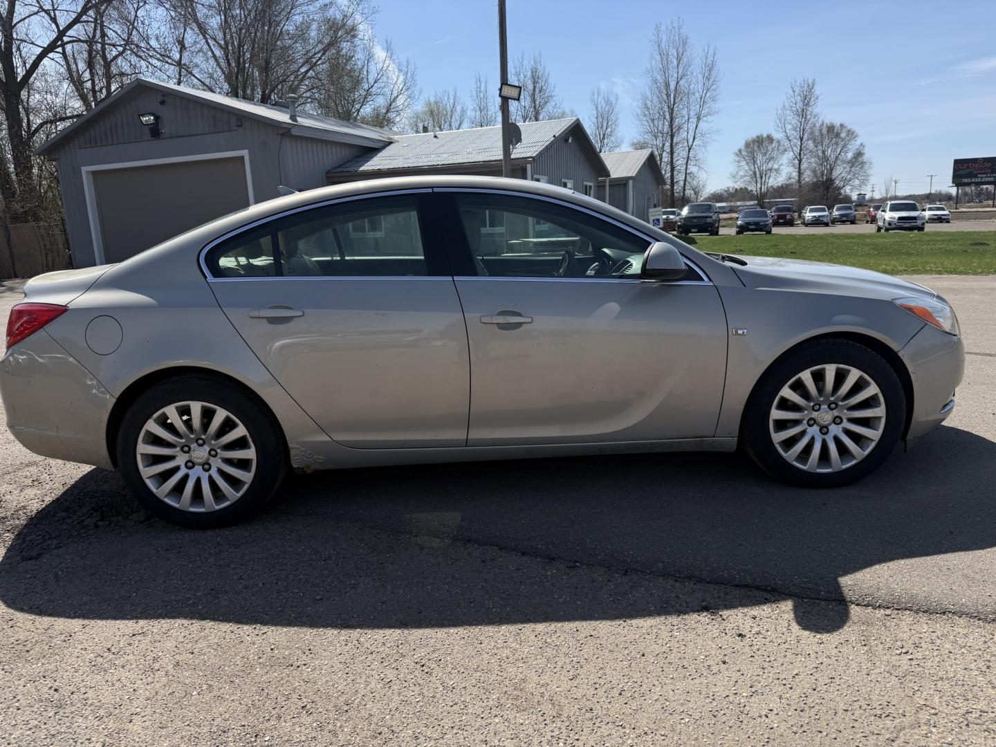 2011 Buick Regal CXL - 1XL (W04GN5EC1B1) with an 2.4L L4 DOHC 16V engine, 6-Speed Automatic transmission, located at 17255 hwy 65 NE, Ham Lake, MN, 55304, 0.000000, 0.000000 - Photo#5