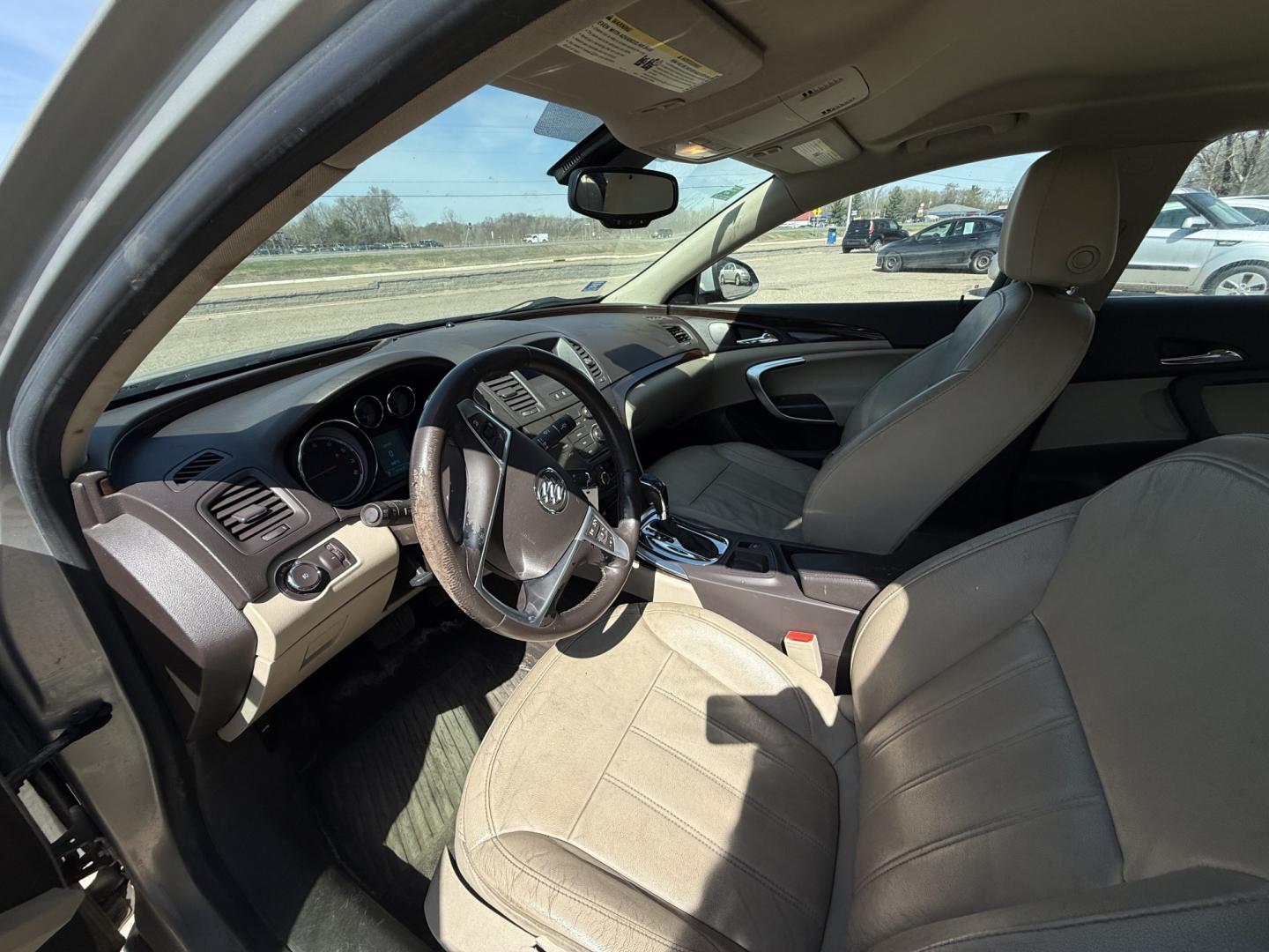 2011 Buick Regal CXL - 1XL (W04GN5EC1B1) with an 2.4L L4 DOHC 16V engine, 6-Speed Automatic transmission, located at 17255 hwy 65 NE, Ham Lake, MN, 55304, 0.000000, 0.000000 - Photo#9