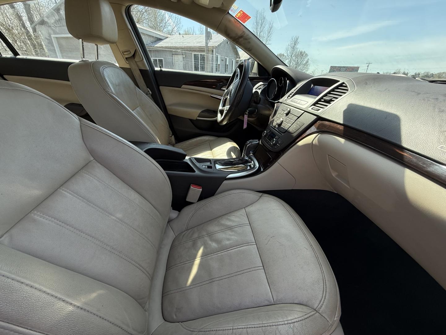 2011 Buick Regal CXL - 1XL (W04GN5EC1B1) with an 2.4L L4 DOHC 16V engine, 6-Speed Automatic transmission, located at 17255 hwy 65 NE, Ham Lake, MN, 55304, 0.000000, 0.000000 - Photo#15