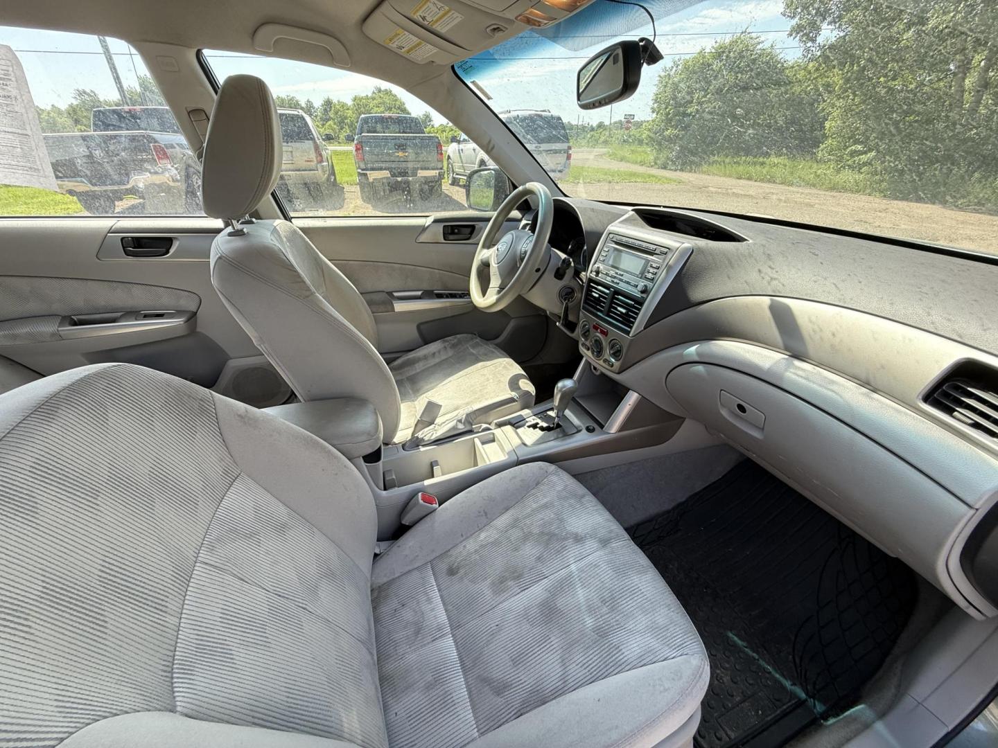 2009 Subaru Forester 2.5X (JF2SH61639H) with an 2.5L H4 SOHC 16V engine, 4-Speed Automatic Overdrive transmission, located at 17255 hwy 65 NE, Ham Lake, MN, 55304, 0.000000, 0.000000 - Photo#15