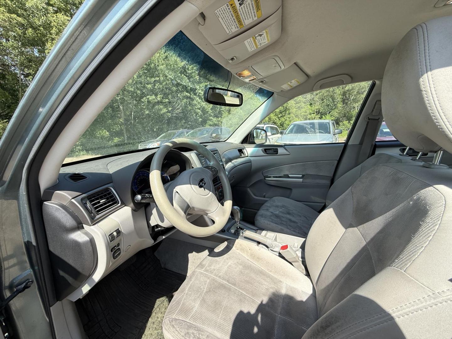 2009 Subaru Forester 2.5X (JF2SH61639H) with an 2.5L H4 SOHC 16V engine, 4-Speed Automatic Overdrive transmission, located at 17255 hwy 65 NE, Ham Lake, MN, 55304, 0.000000, 0.000000 - Photo#9