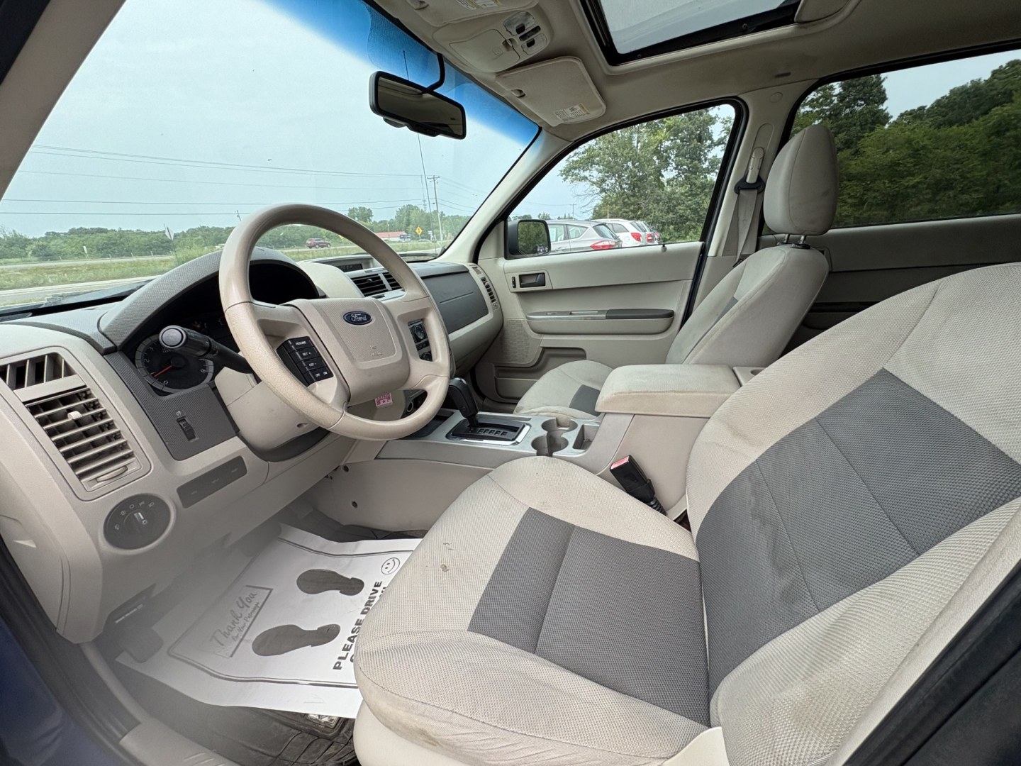 2008 Ford Escape XLT 2WD V6 (1FMCU03198K) with an 3.0L V6 DOHC 24V engine, 4-Speed Automatic Overdrive transmission, located at 17255 hwy 65 NE, Ham Lake, MN, 55304, 0.000000, 0.000000- Photo#9
