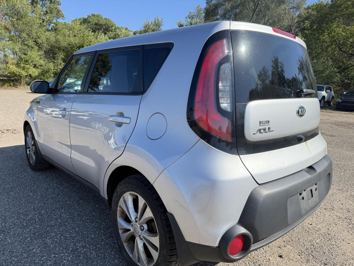 2015 Kia Soul + (KNDJP3A59F7) with an 2.0L L4 DOHC 16V engine, 6-Speed Automatic transmission, located at 17255 hwy 65 NE, Ham Lake, MN, 55304, 0.000000, 0.000000 - Photo#2