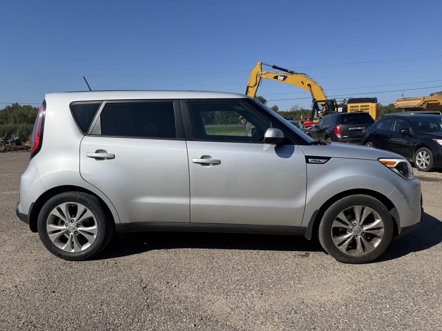 2015 Kia Soul + (KNDJP3A59F7) with an 2.0L L4 DOHC 16V engine, 6-Speed Automatic transmission, located at 17255 hwy 65 NE, Ham Lake, MN, 55304, 0.000000, 0.000000 - Photo#5