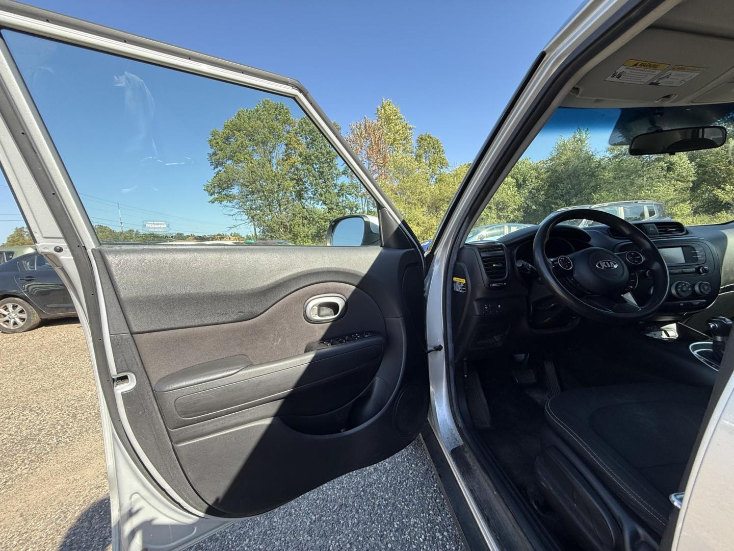 2015 Kia Soul + (KNDJP3A59F7) with an 2.0L L4 DOHC 16V engine, 6-Speed Automatic transmission, located at 17255 hwy 65 NE, Ham Lake, MN, 55304, 0.000000, 0.000000 - Photo#8