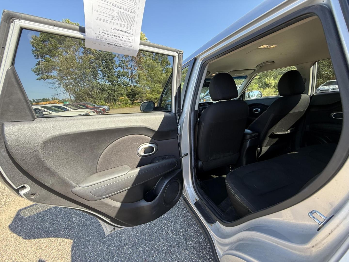 2015 Kia Soul + (KNDJP3A59F7) with an 2.0L L4 DOHC 16V engine, 6-Speed Automatic transmission, located at 17255 hwy 65 NE, Ham Lake, MN, 55304, 0.000000, 0.000000 - Photo#10