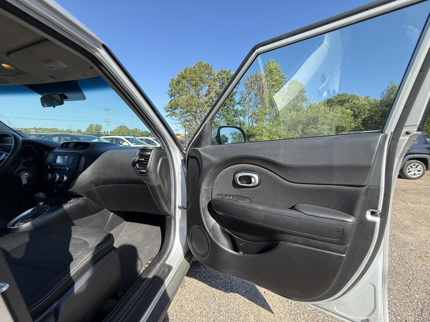 2015 Kia Soul + (KNDJP3A59F7) with an 2.0L L4 DOHC 16V engine, 6-Speed Automatic transmission, located at 17255 hwy 65 NE, Ham Lake, MN, 55304, 0.000000, 0.000000 - Photo#14