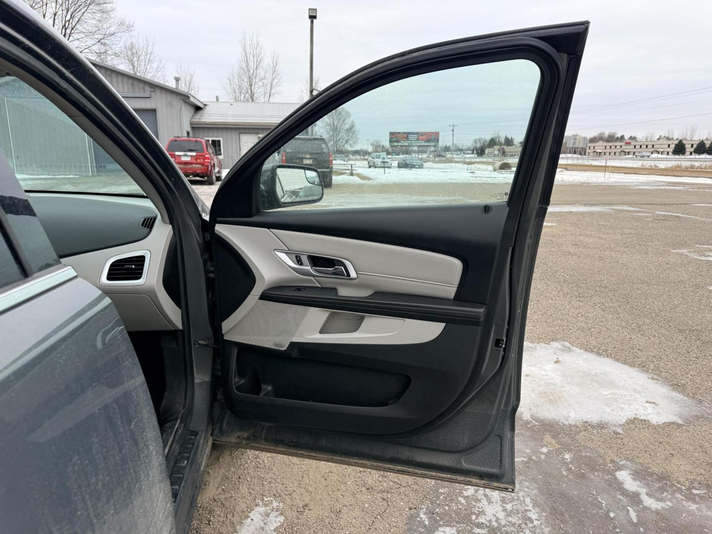 2013 GMC Terrain SLE2 FWD (2GKALSEK9D6) with an 2.4L L4 DOHC 16V FFV engine, 6-Speed Automatic transmission, located at 17255 hwy 65 NE, Ham Lake, MN, 55304, 0.000000, 0.000000 - Photo#14