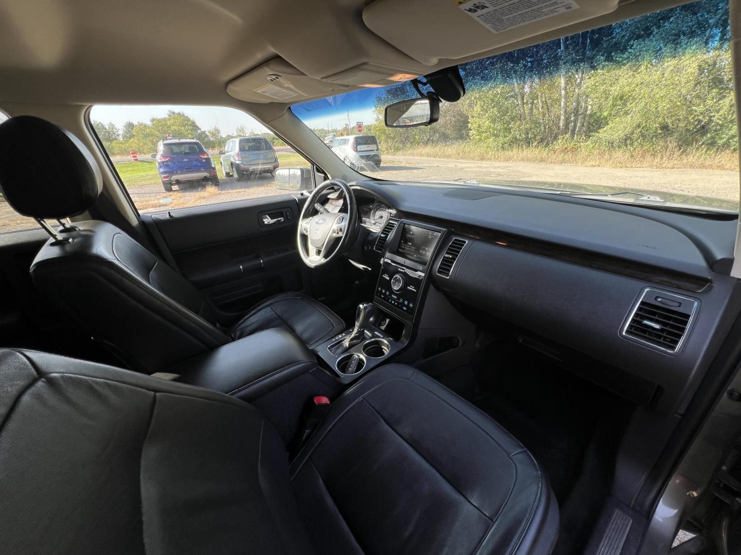2014 Tan /Black Ford Flex Limited FWD (2FMGK5D89EB) with an 3.5L V6 DOHC 24V engine, 6-Speed Automatic Overdrive transmission, located at 17255 hwy 65 NE, Ham Lake, MN, 55304, 0.000000, 0.000000 - Photo#15