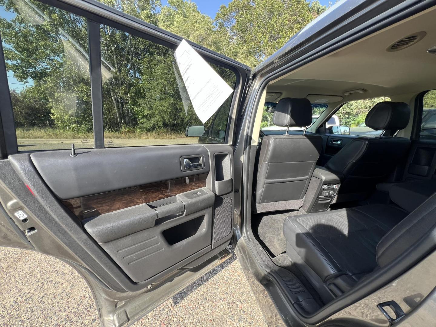 2014 Tan /Black Ford Flex Limited FWD (2FMGK5D89EB) with an 3.5L V6 DOHC 24V engine, 6-Speed Automatic Overdrive transmission, located at 17255 hwy 65 NE, Ham Lake, MN, 55304, 0.000000, 0.000000 - Photo#8