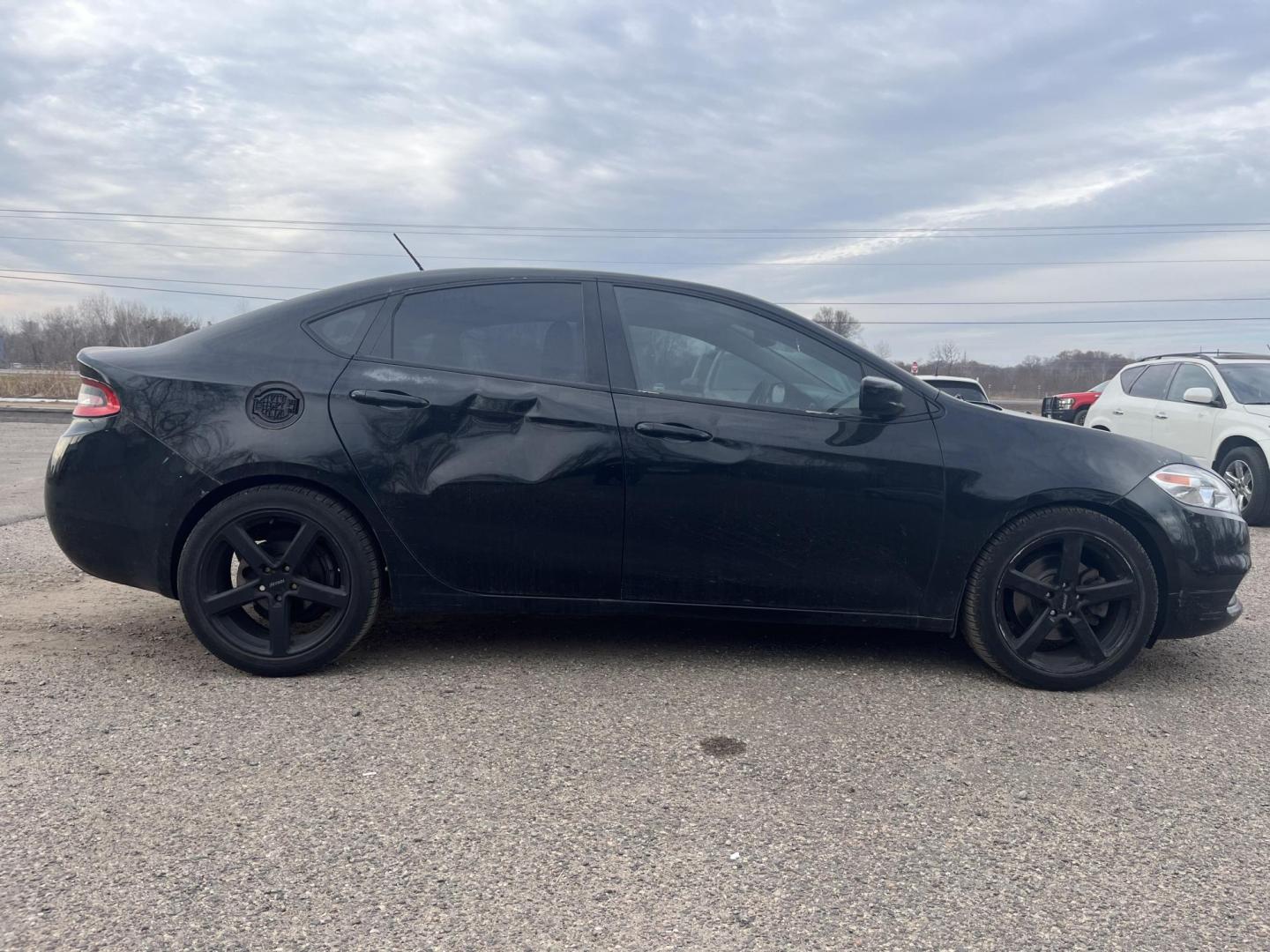 2014 Dodge Dart SXT (1C3CDFBBXED) with an 2.4L L4 DOHC 16V engine, located at 17255 hwy 65 NE, Ham Lake, MN, 55304, 0.000000, 0.000000 - Photo#5