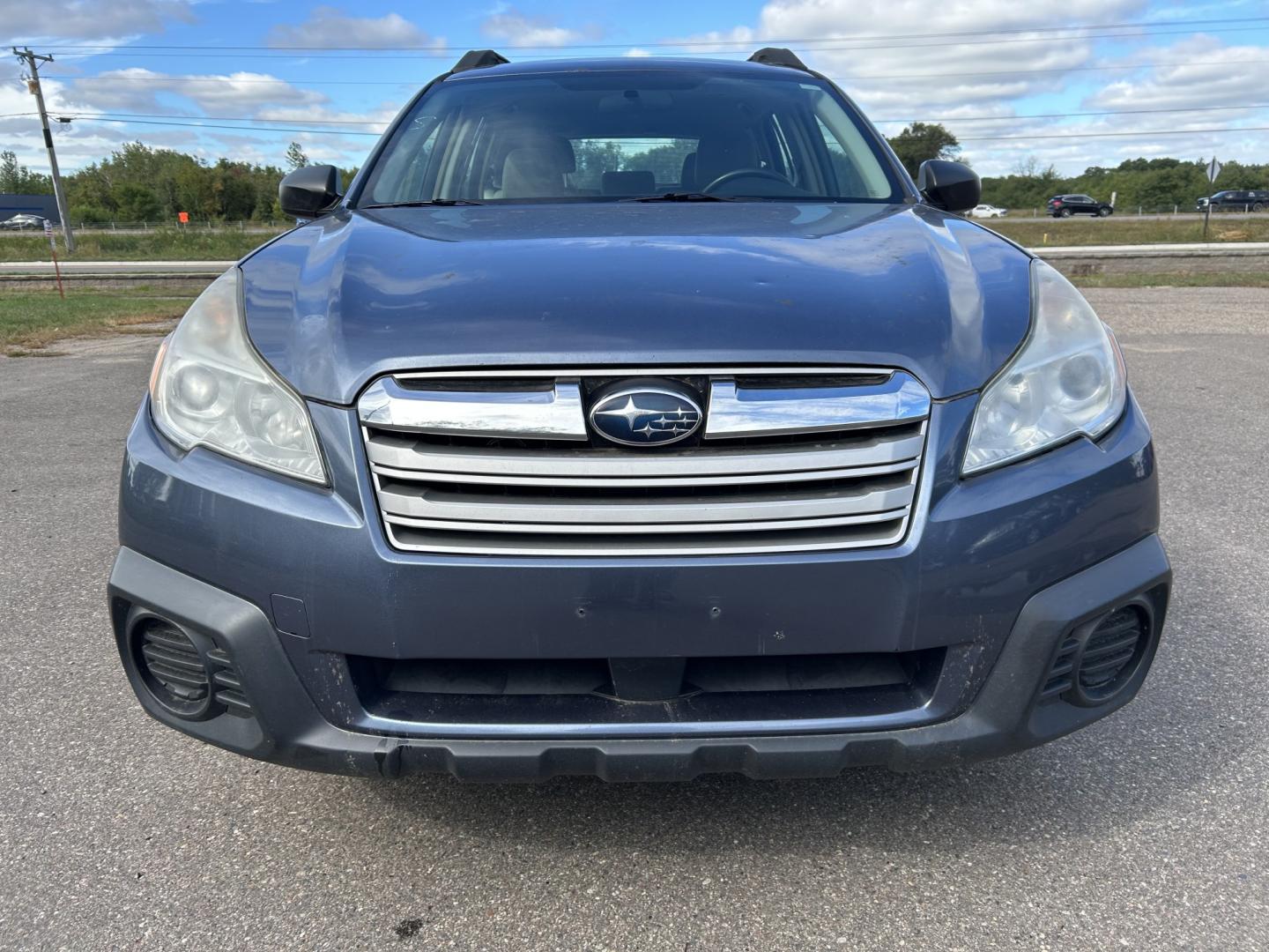 2013 Subaru Outback 2.5i (4S4BRCAC3D3) with an 2.5L H4 DOHC 16V engine, located at 17255 hwy 65 NE, Ham Lake, MN, 55304, 0.000000, 0.000000- Photo#1