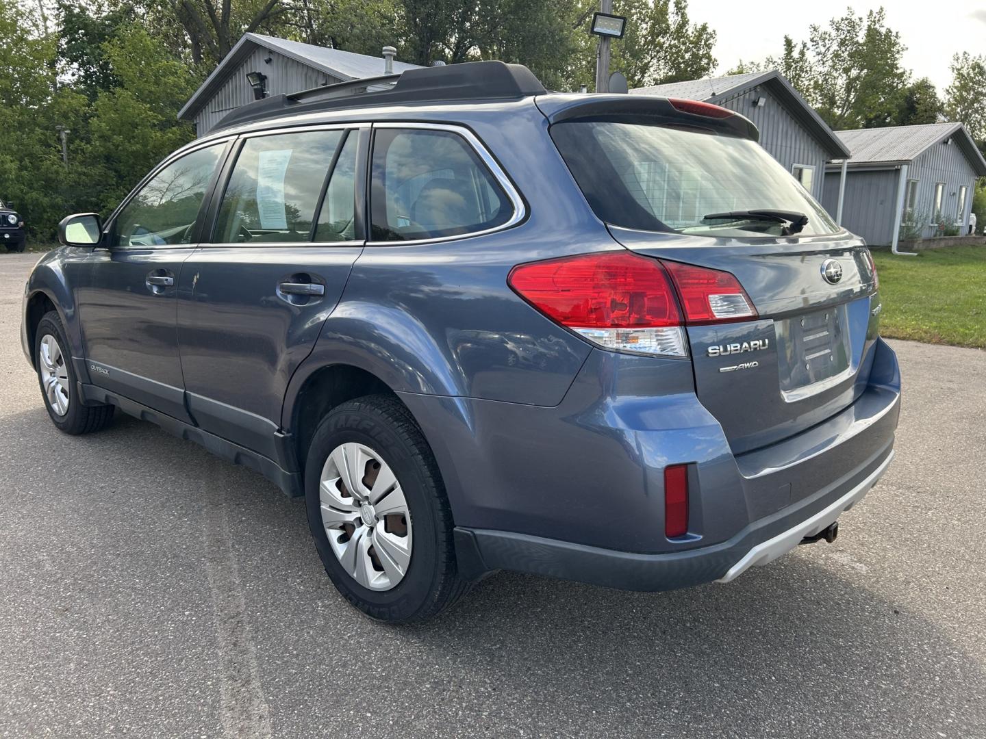 2013 Subaru Outback 2.5i (4S4BRCAC3D3) with an 2.5L H4 DOHC 16V engine, located at 17255 hwy 65 NE, Ham Lake, MN, 55304, 0.000000, 0.000000- Photo#6