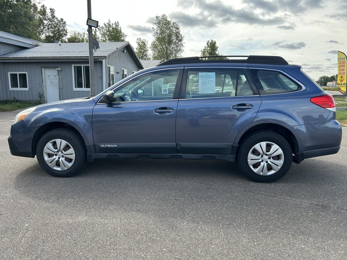 2013 Subaru Outback 2.5i (4S4BRCAC3D3) with an 2.5L H4 DOHC 16V engine, located at 17255 hwy 65 NE, Ham Lake, MN, 55304, 0.000000, 0.000000- Photo#7