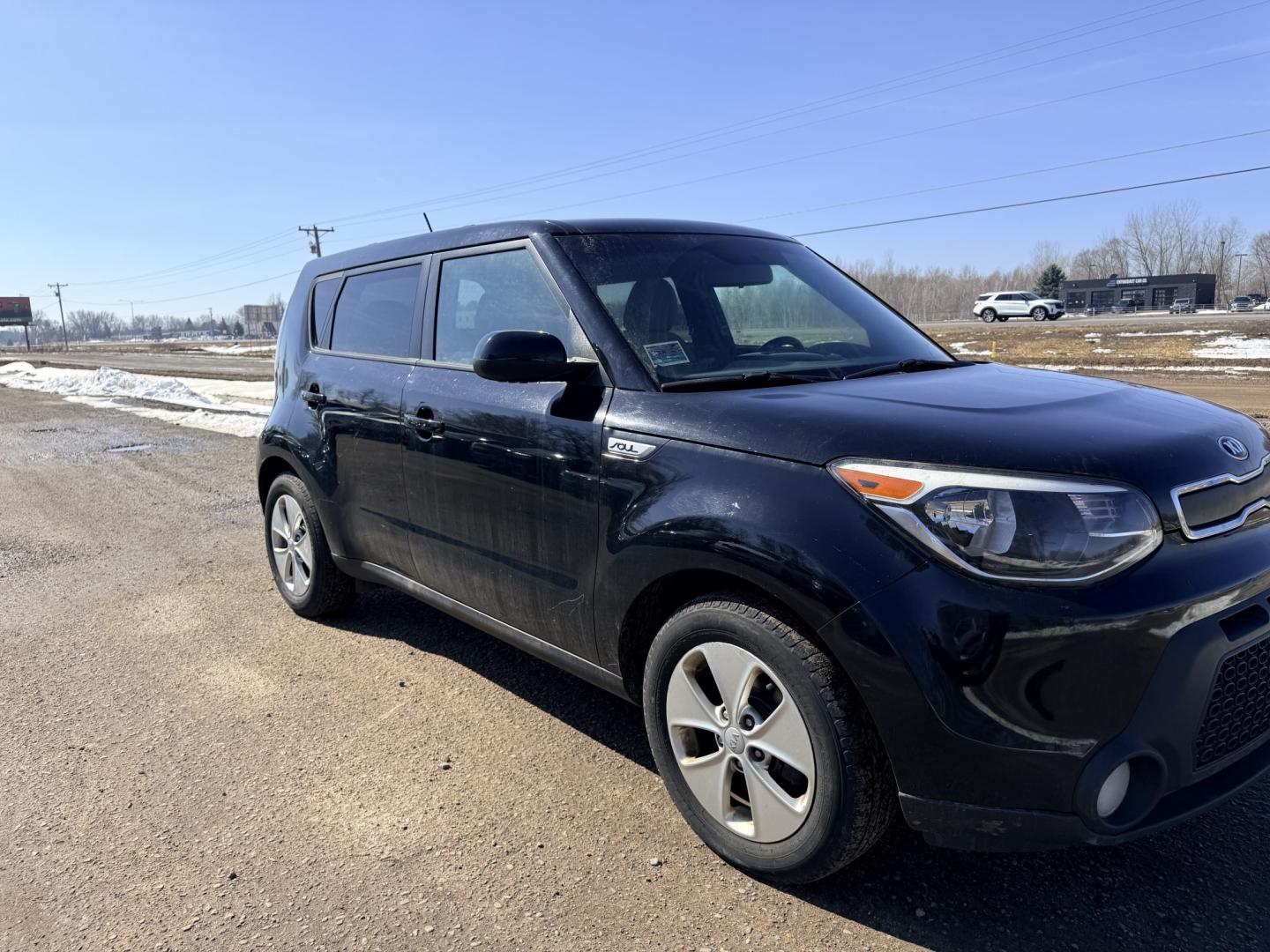 2015 Kia Soul Base (KNDJN2A20F7) with an 1.6L L4 DOHC 16V engine, located at 17255 hwy 65 NE, Ham Lake, MN, 55304, 0.000000, 0.000000 - Photo#6