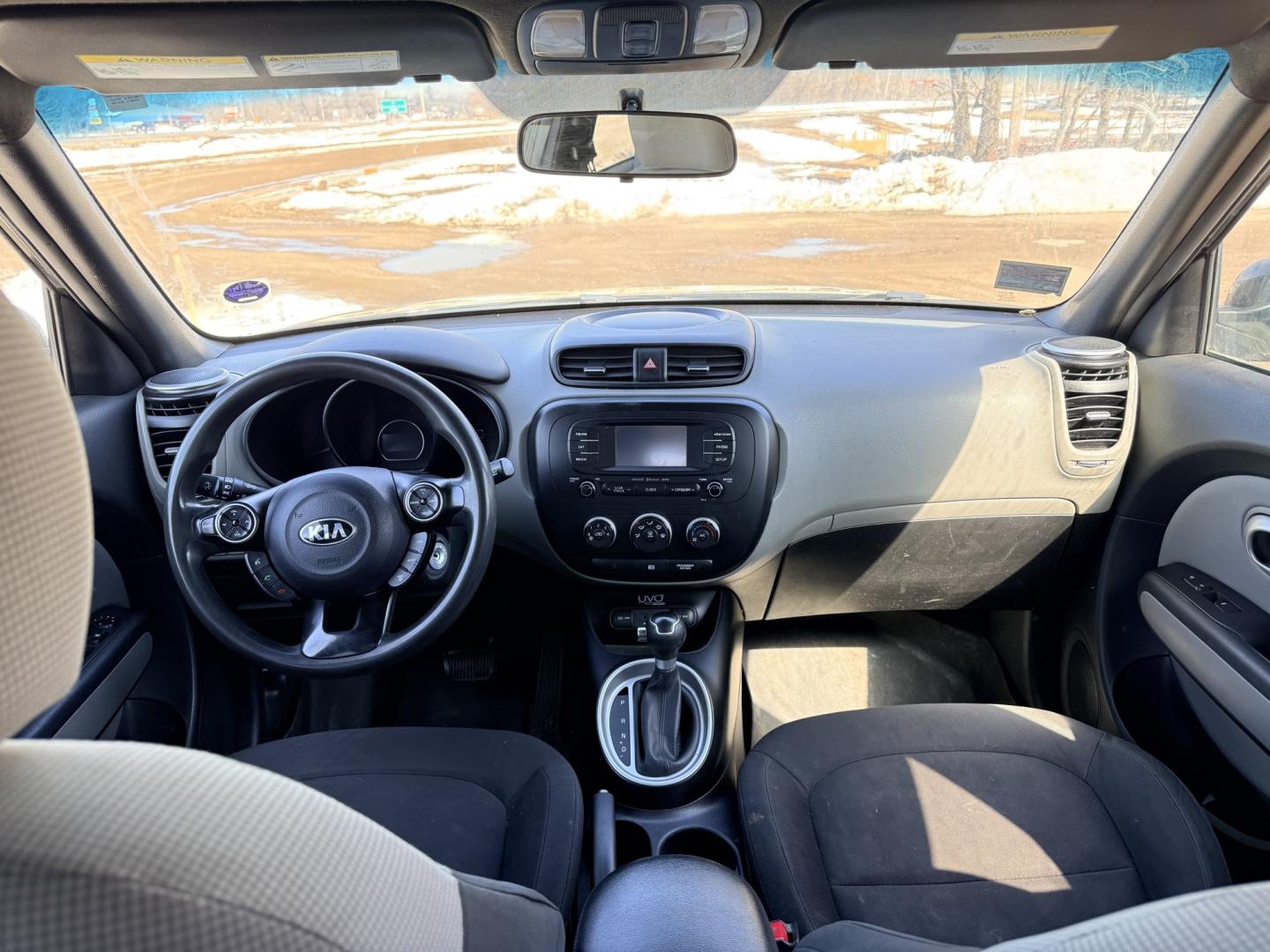 2015 Kia Soul Base (KNDJN2A20F7) with an 1.6L L4 DOHC 16V engine, located at 17255 hwy 65 NE, Ham Lake, MN, 55304, 0.000000, 0.000000 - Photo#16