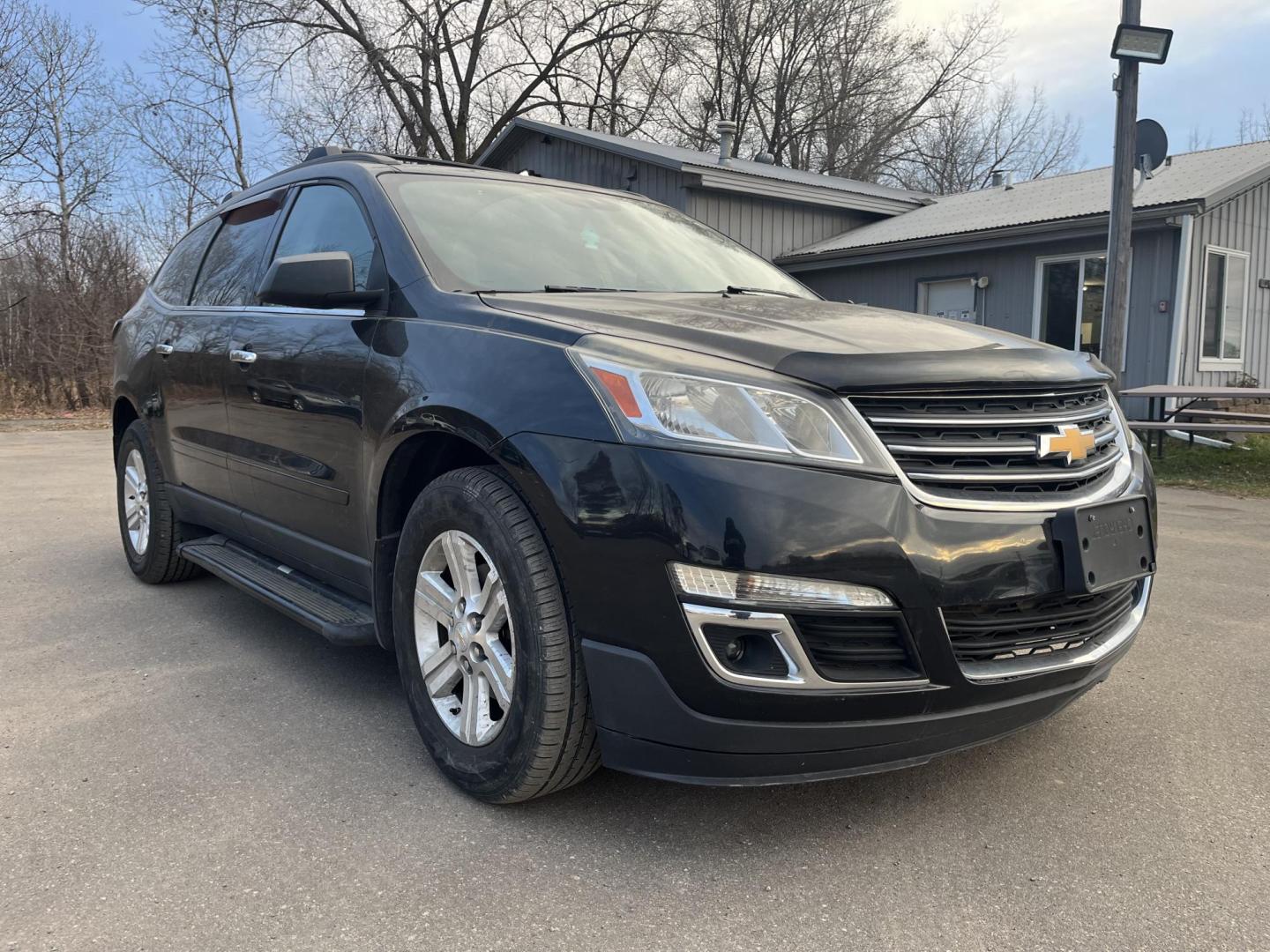 2014 Chevrolet Traverse 1LT AWD (1GNKVGKD2EJ) with an 3.6L V6 DOHC 24V engine, 6-Speed Automatic transmission, located at 17255 hwy 65 NE, Ham Lake, MN, 55304, 0.000000, 0.000000 - Photo#6