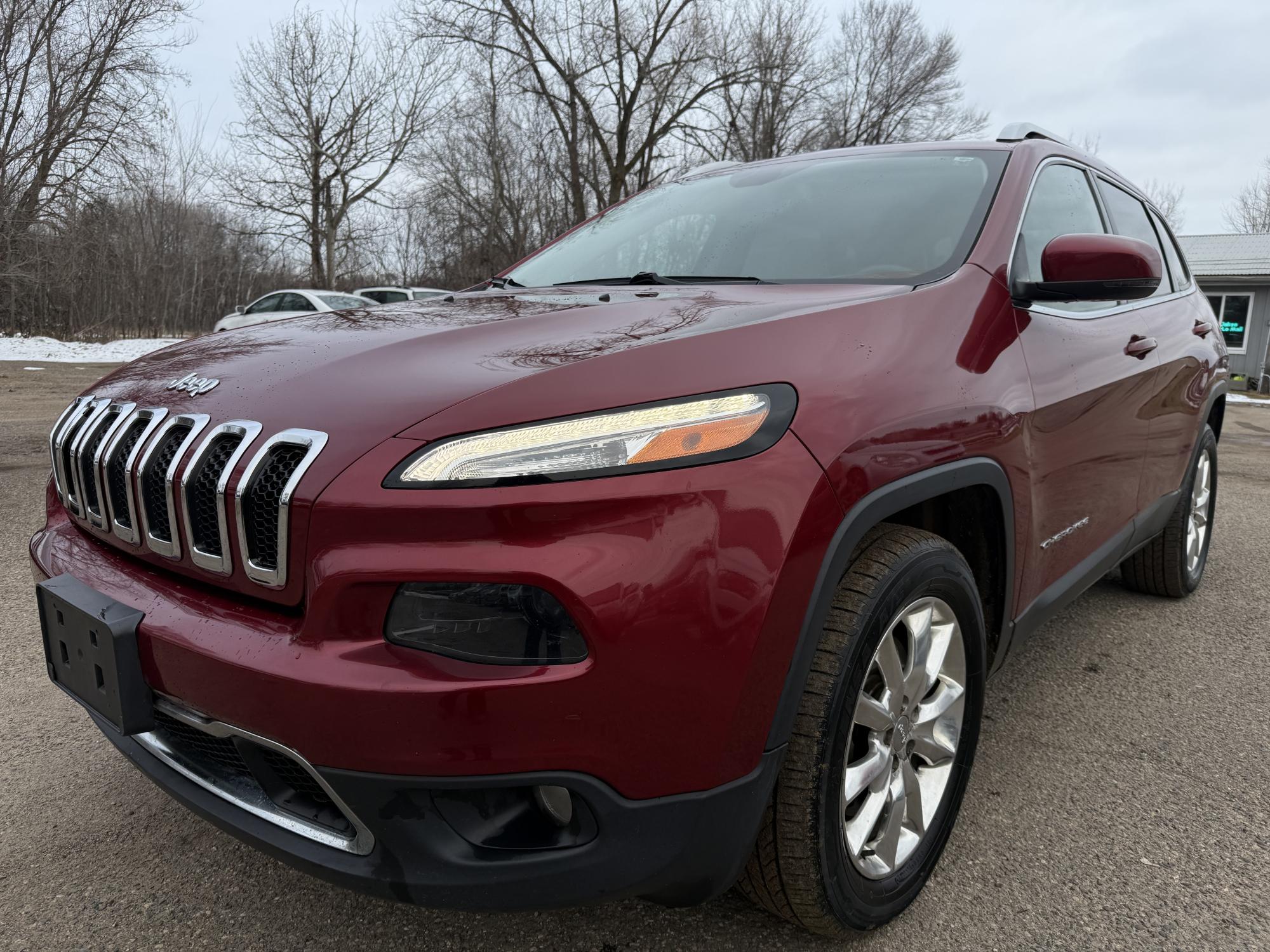 photo of 2015 Jeep Cherokee Limited 4WD