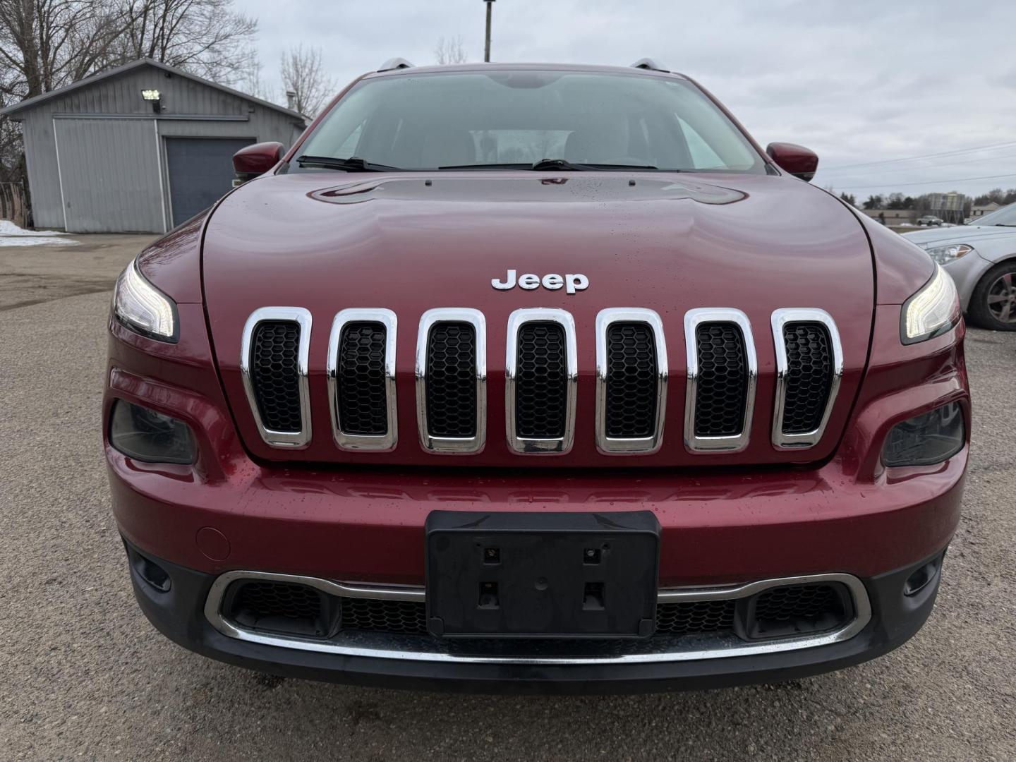 2015 Jeep Cherokee Limited 4WD (1C4PJMDS8FW) with an 3.2L V6 DOHC 24V engine, 9-Speed Automatic transmission, located at 17255 hwy 65 NE, Ham Lake, MN, 55304, 0.000000, 0.000000 - Photo#7