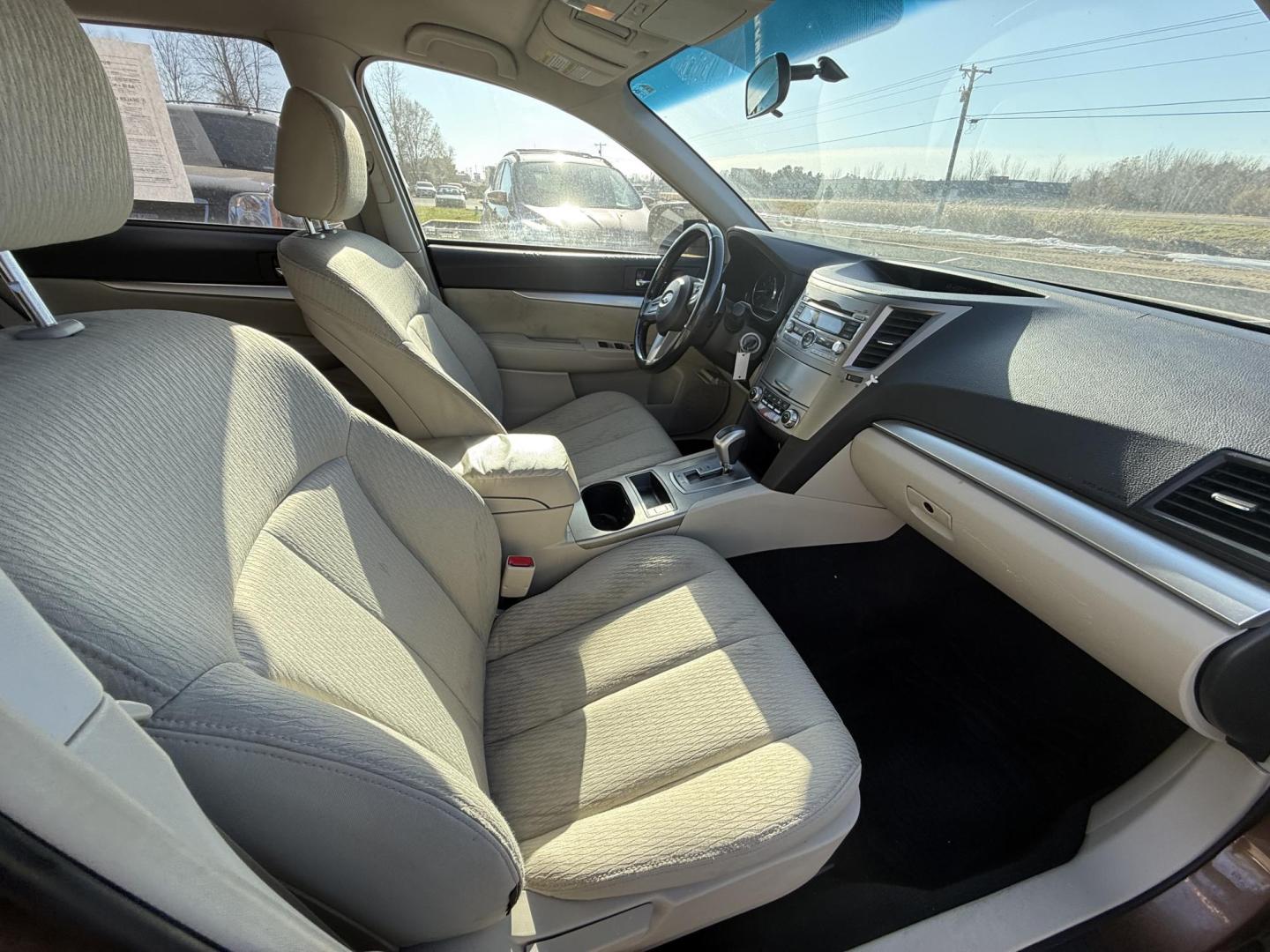 2011 Subaru Outback 2.5i Premium (4S4BRCBC1B3) with an 2.5L H4 DOHC 16V engine, Continuously Variable Transmisson transmission, located at 17255 hwy 65 NE, Ham Lake, MN, 55304, 0.000000, 0.000000 - Photo#15