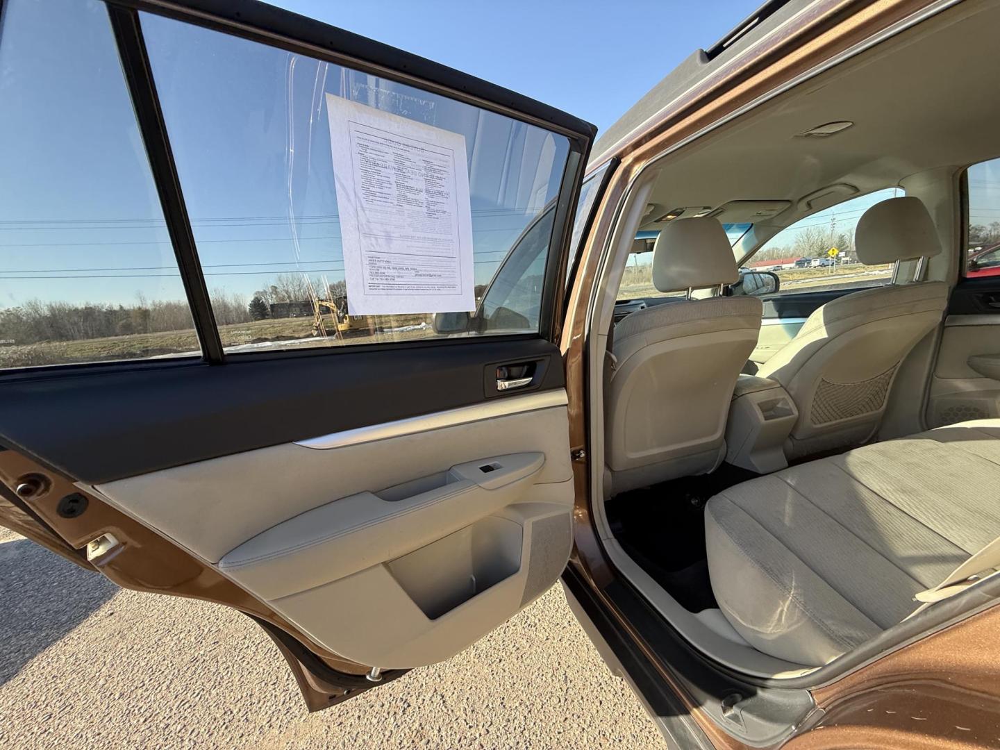 2011 Subaru Outback 2.5i Premium (4S4BRCBC1B3) with an 2.5L H4 DOHC 16V engine, Continuously Variable Transmisson transmission, located at 17255 hwy 65 NE, Ham Lake, MN, 55304, 0.000000, 0.000000 - Photo#10