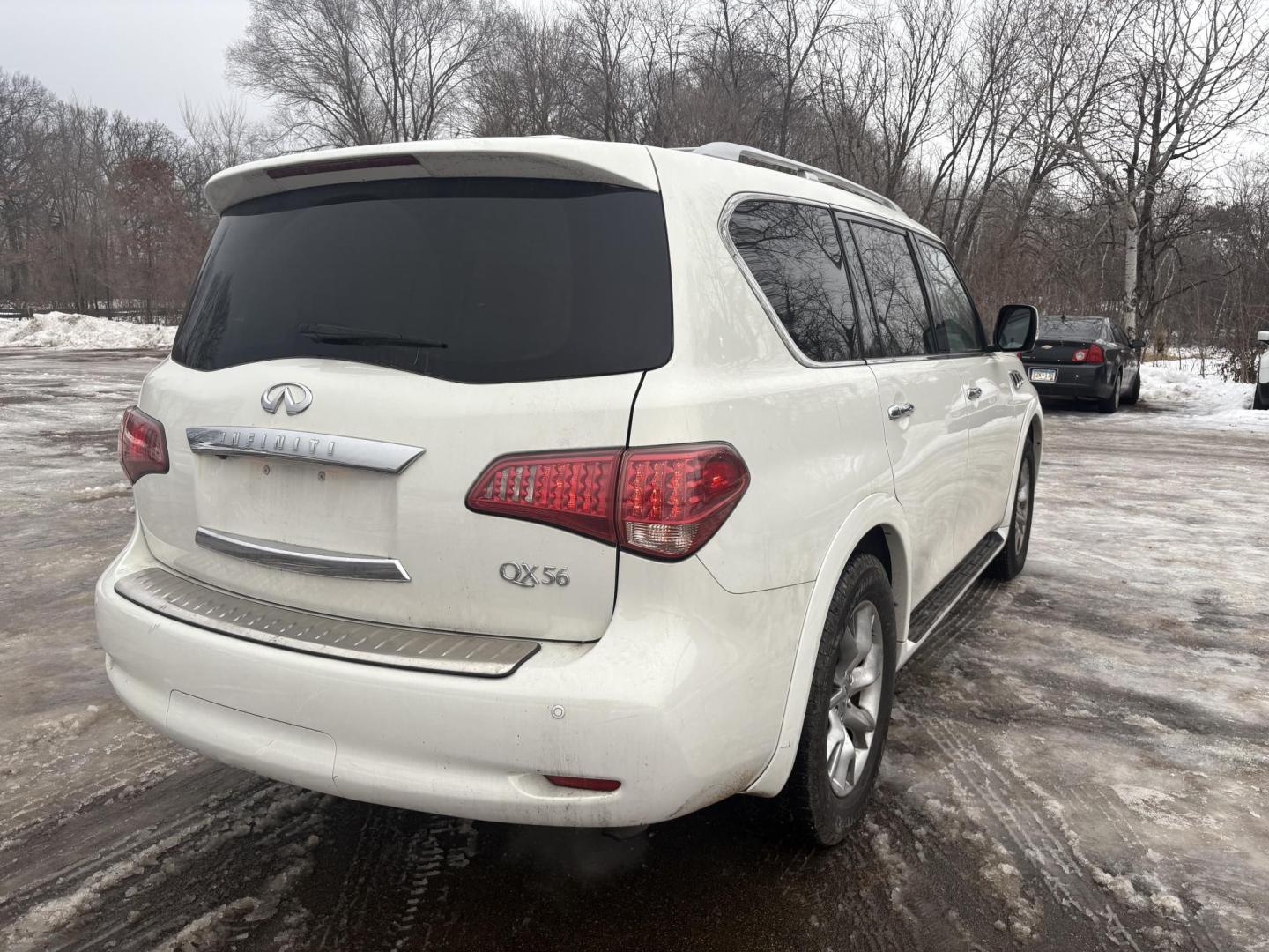 2012 Infiniti QX56 4WD (JN8AZ2NEXC9) with an 5.6L V8 DOHC 32V engine, 5-Speed Automatic transmission, located at 17255 hwy 65 NE, Ham Lake, MN, 55304, 0.000000, 0.000000 - Photo#4