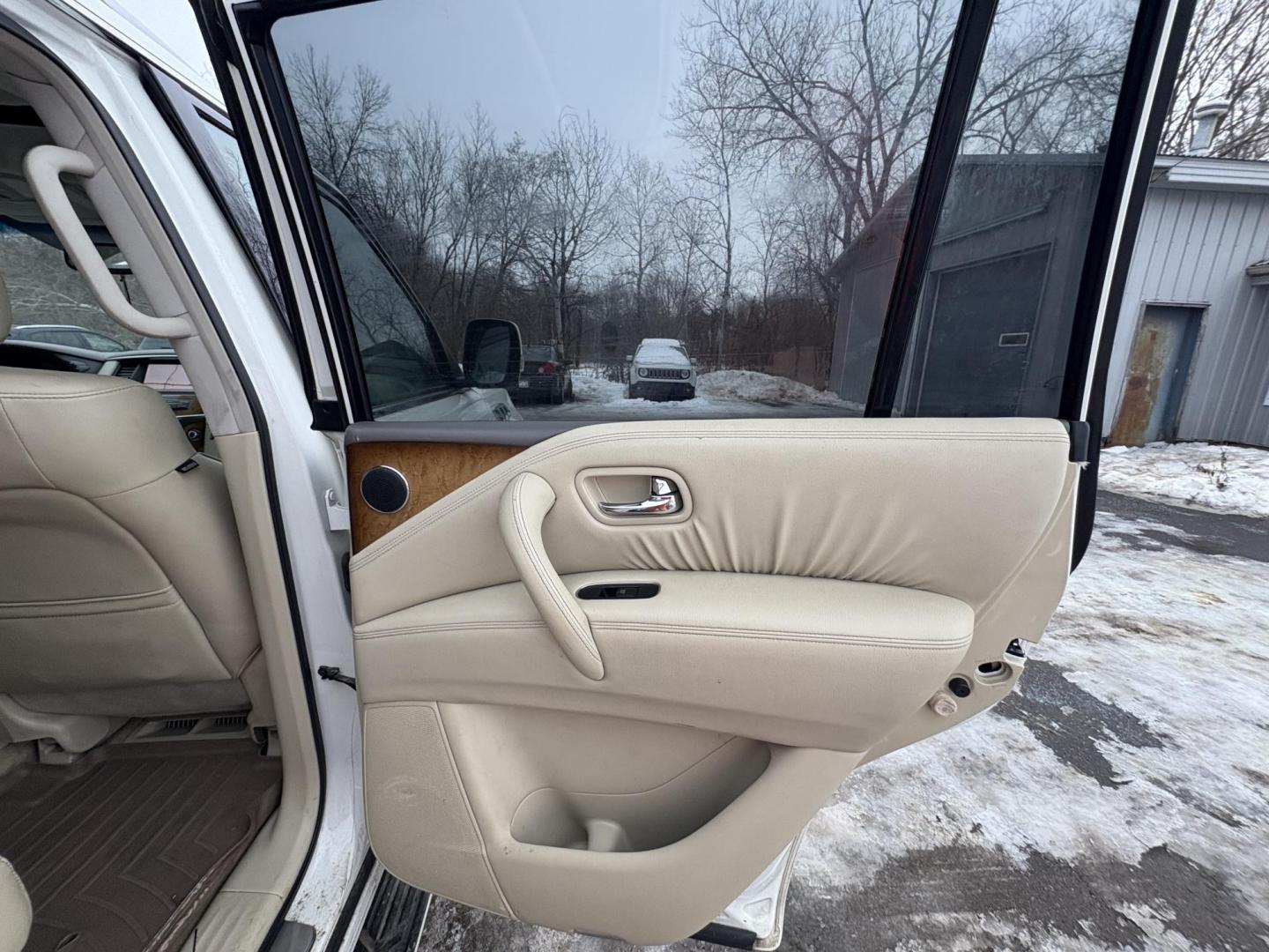 2012 Infiniti QX56 4WD (JN8AZ2NEXC9) with an 5.6L V8 DOHC 32V engine, 5-Speed Automatic transmission, located at 17255 hwy 65 NE, Ham Lake, MN, 55304, 0.000000, 0.000000 - Photo#12