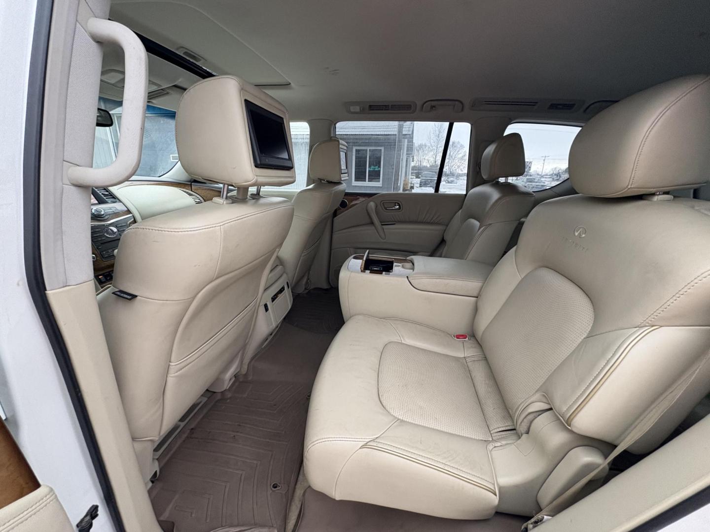 2012 Infiniti QX56 4WD (JN8AZ2NEXC9) with an 5.6L V8 DOHC 32V engine, 5-Speed Automatic transmission, located at 17255 hwy 65 NE, Ham Lake, MN, 55304, 0.000000, 0.000000 - Photo#11