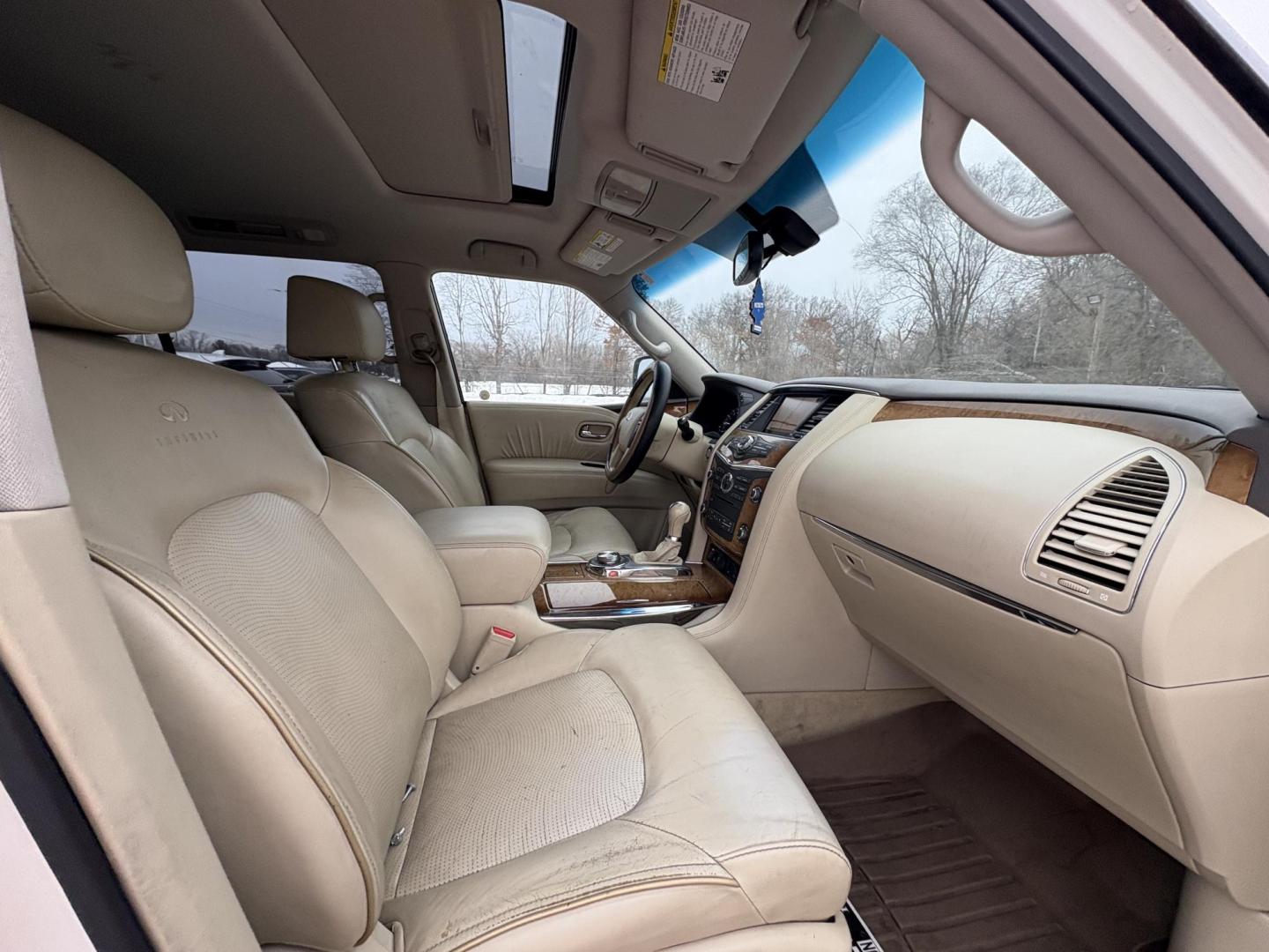 2012 Infiniti QX56 4WD (JN8AZ2NEXC9) with an 5.6L V8 DOHC 32V engine, 5-Speed Automatic transmission, located at 17255 hwy 65 NE, Ham Lake, MN, 55304, 0.000000, 0.000000 - Photo#16