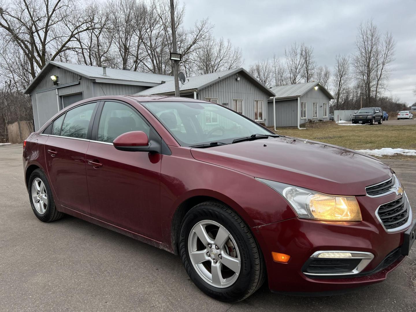 2015 Chevrolet Cruze 1LT Auto (1G1PC5SB7F7) with an 1.4L L4 DOHC 16V TURBO engine, 6-Speed Automatic transmission, located at 17255 hwy 65 NE, Ham Lake, MN, 55304, 0.000000, 0.000000 - Photo#6