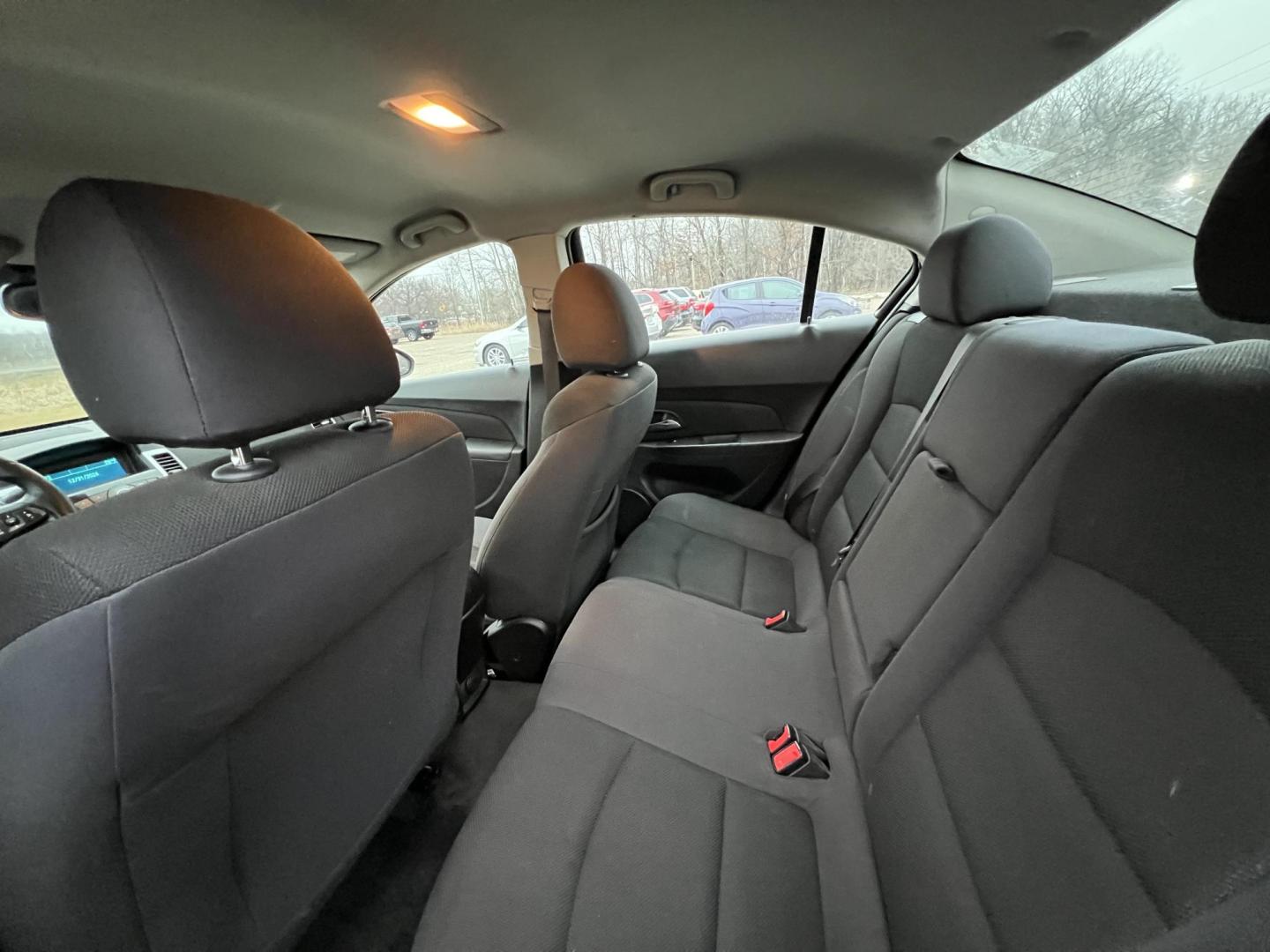 2015 Chevrolet Cruze 1LT Auto (1G1PC5SB7F7) with an 1.4L L4 DOHC 16V TURBO engine, 6-Speed Automatic transmission, located at 17255 hwy 65 NE, Ham Lake, MN, 55304, 0.000000, 0.000000 - Photo#11