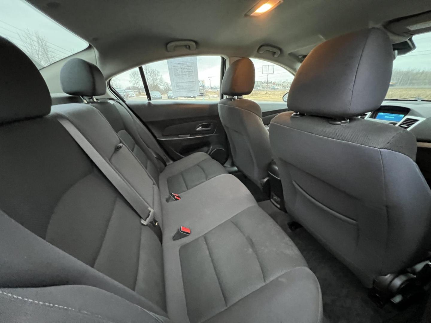 2015 Chevrolet Cruze 1LT Auto (1G1PC5SB7F7) with an 1.4L L4 DOHC 16V TURBO engine, 6-Speed Automatic transmission, located at 17255 hwy 65 NE, Ham Lake, MN, 55304, 0.000000, 0.000000 - Photo#13