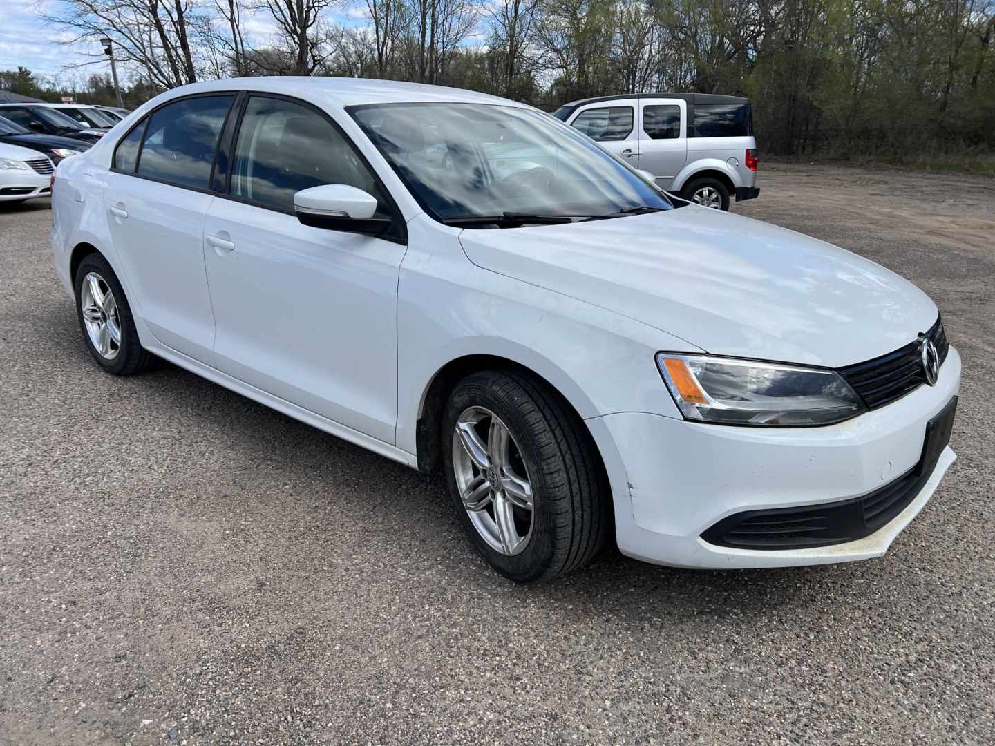 2014 Volkswagen Jetta SE (3VWD17AJ4EM) with an 1.8L L4 DOHC 20V engine, located at 17255 hwy 65 NE, Ham Lake, MN, 55304, 0.000000, 0.000000 - Photo#2