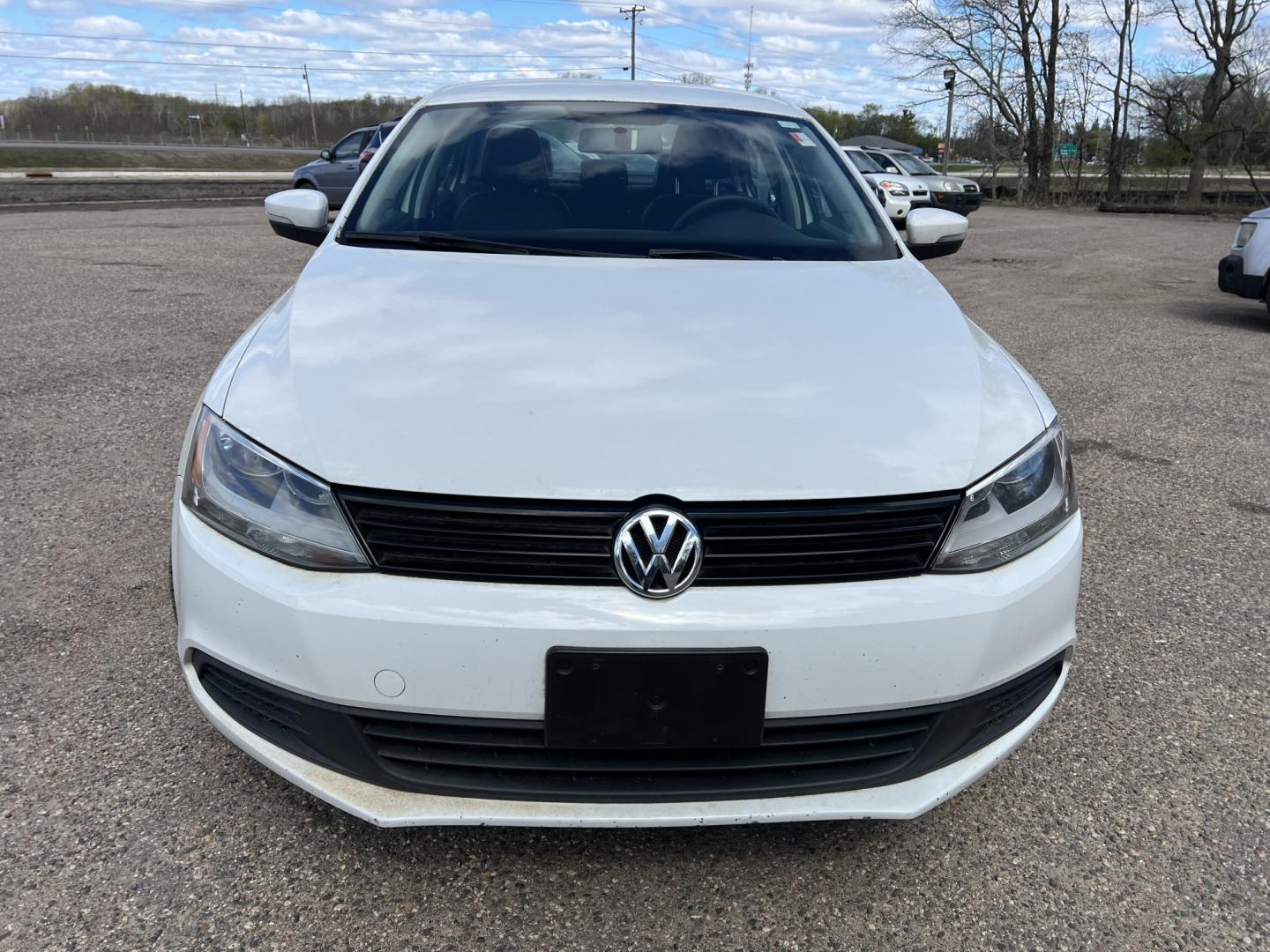 2014 Volkswagen Jetta SE (3VWD17AJ4EM) with an 1.8L L4 DOHC 20V engine, located at 17255 hwy 65 NE, Ham Lake, MN, 55304, 0.000000, 0.000000- Photo#1