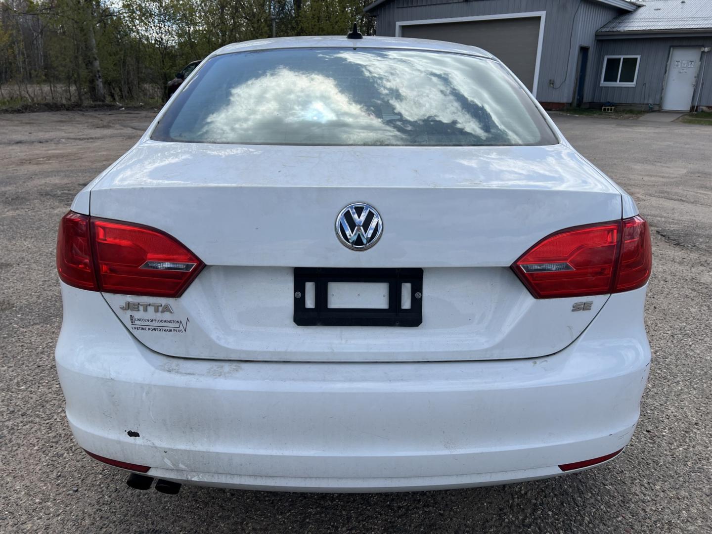 2014 Volkswagen Jetta SE (3VWD17AJ4EM) with an 1.8L L4 DOHC 20V engine, located at 17255 hwy 65 NE, Ham Lake, MN, 55304, 0.000000, 0.000000- Photo#5