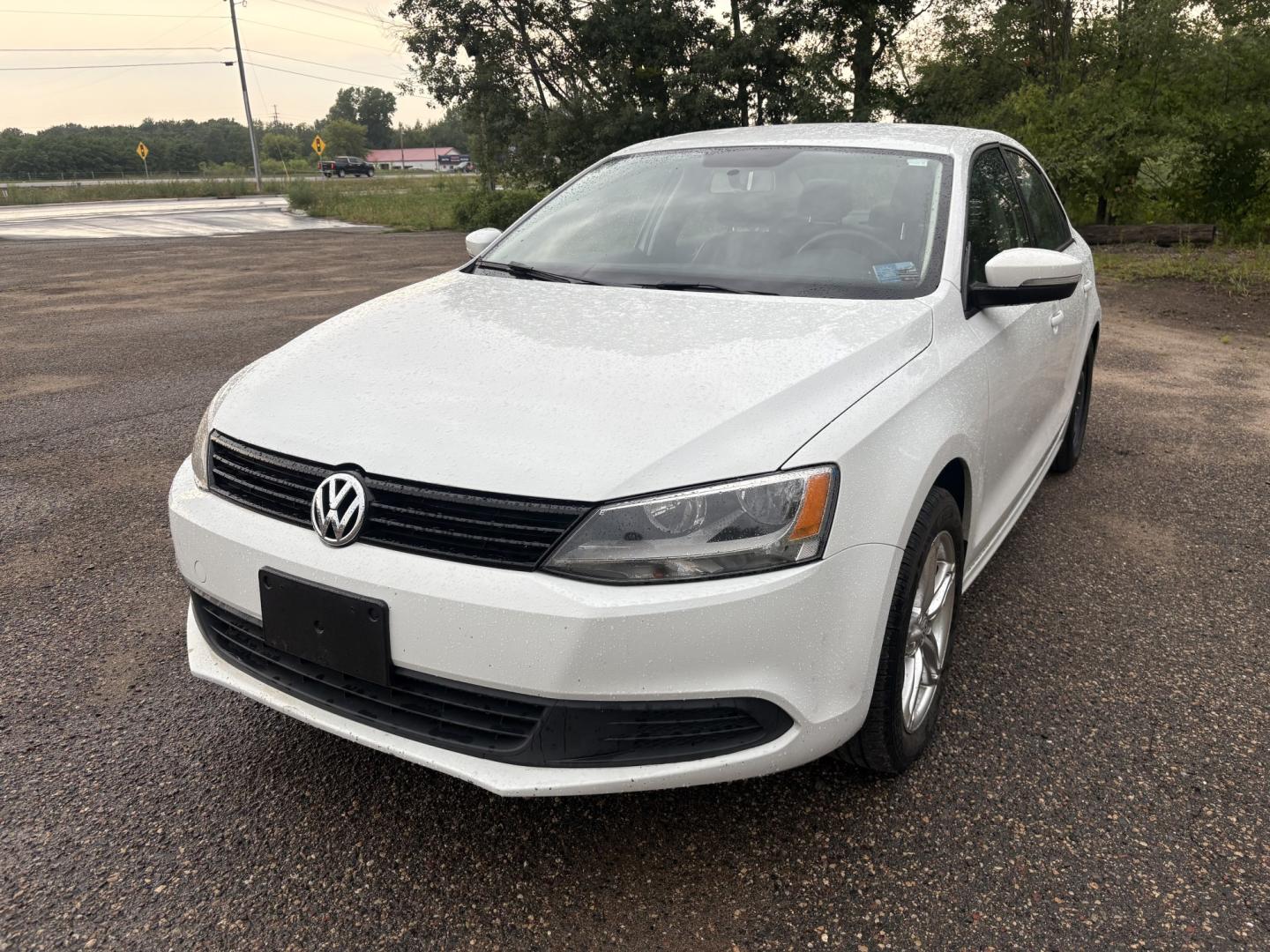 2014 Volkswagen Jetta SE (3VWD17AJ4EM) with an 1.8L L4 DOHC 20V engine, located at 17255 hwy 65 NE, Ham Lake, MN, 55304, 0.000000, 0.000000- Photo#0