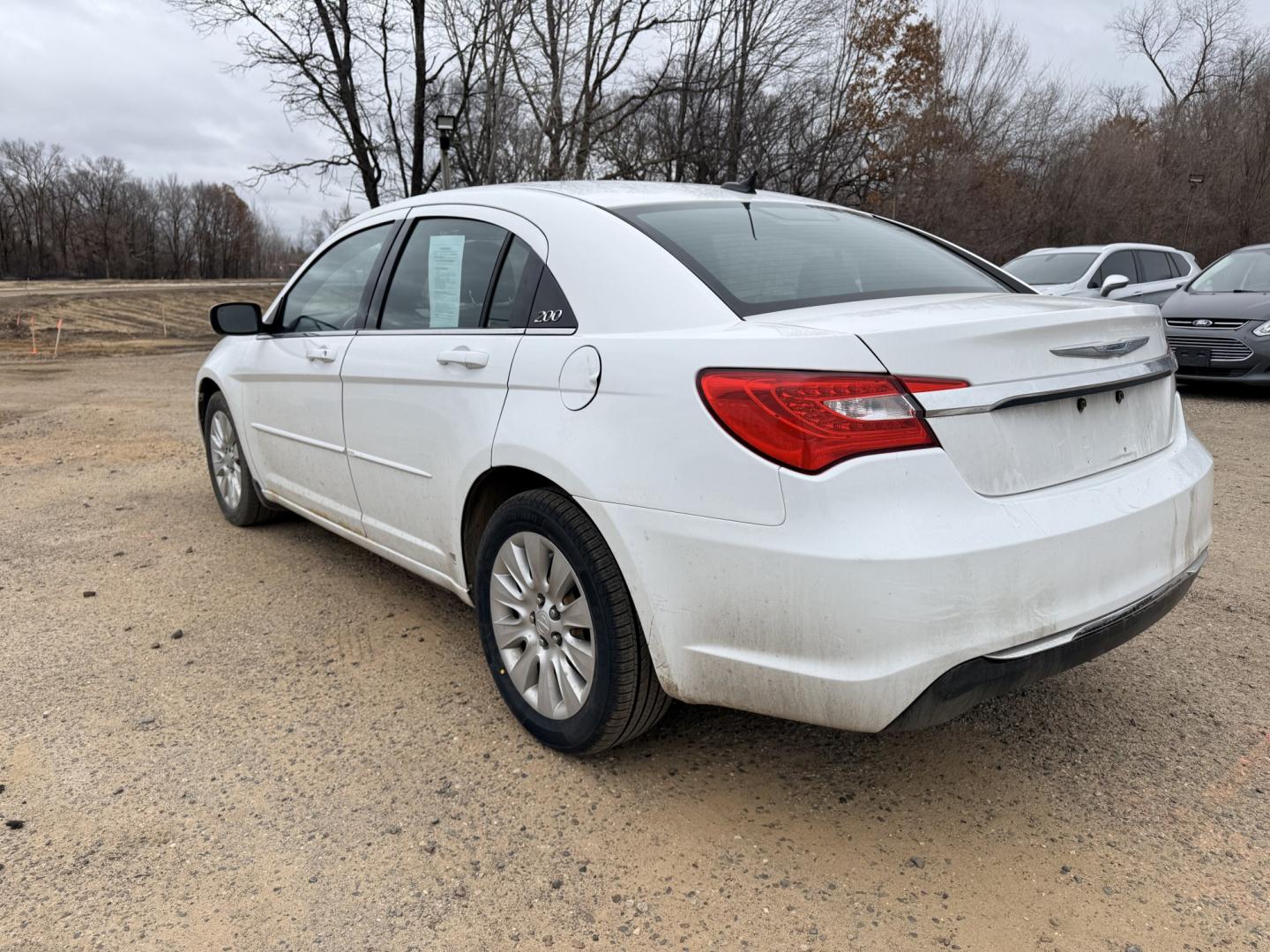 2012 Chrysler 200 LX (1C3CCBAB9CN) with an 2.4L L4 DOHC 16V engine, 6-Speed Automatic transmission, located at 17255 hwy 65 NE, Ham Lake, MN, 55304, 0.000000, 0.000000 - Photo#2