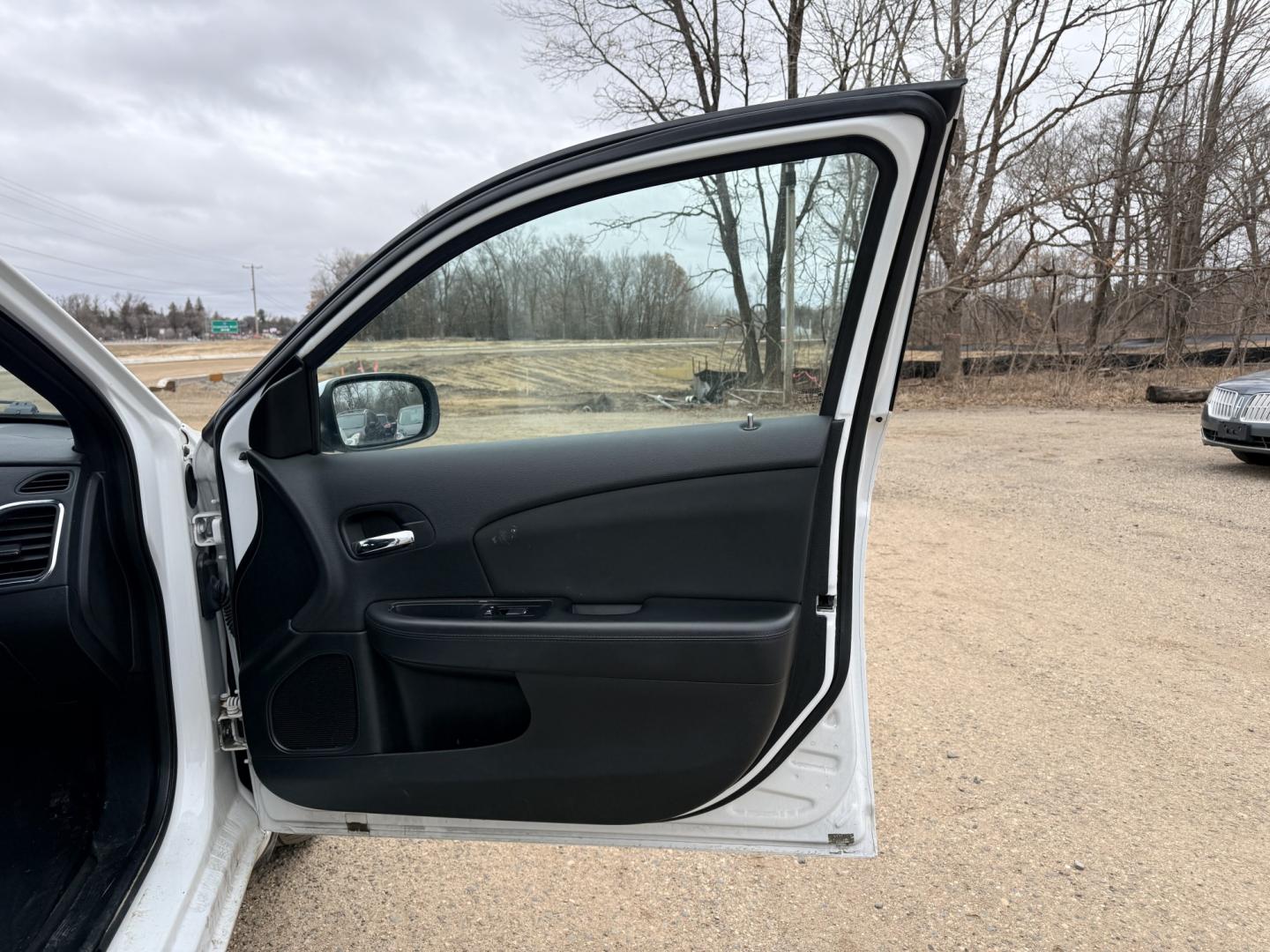 2012 Chrysler 200 LX (1C3CCBAB9CN) with an 2.4L L4 DOHC 16V engine, 6-Speed Automatic transmission, located at 17255 hwy 65 NE, Ham Lake, MN, 55304, 0.000000, 0.000000 - Photo#14