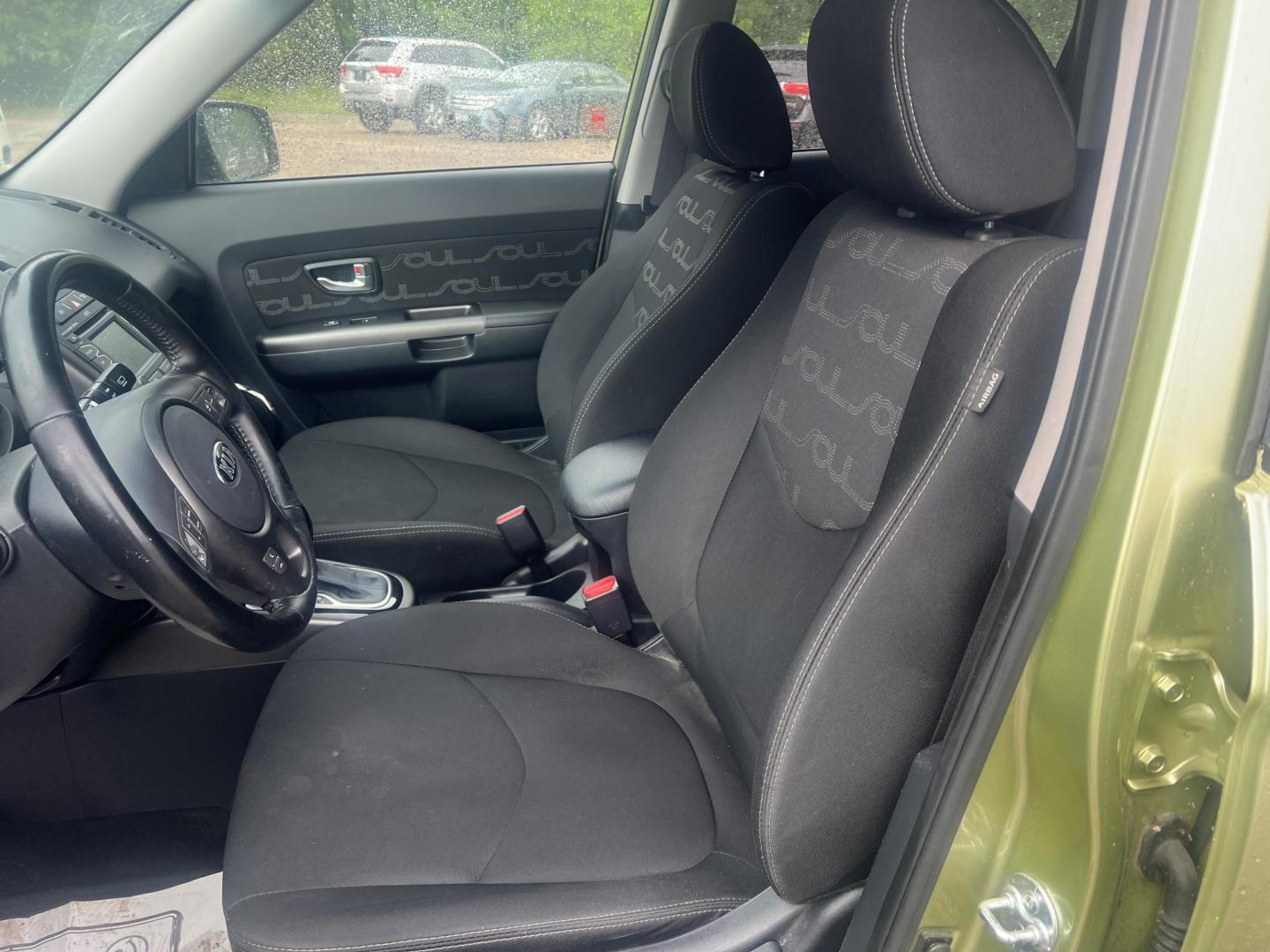 2013 Kia Soul ! (KNDJT2A63D7) with an 2.0L L4 DOHC 16V engine, located at 17255 hwy 65 NE, Ham Lake, MN, 55304, 0.000000, 0.000000 - Photo#9