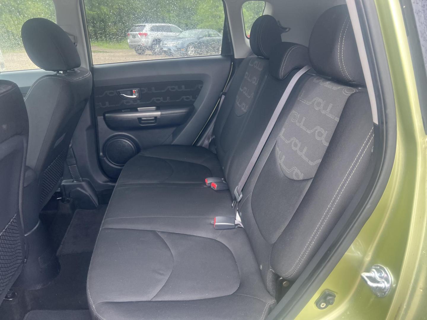 2013 Kia Soul ! (KNDJT2A63D7) with an 2.0L L4 DOHC 16V engine, located at 17255 hwy 65 NE, Ham Lake, MN, 55304, 0.000000, 0.000000 - Photo#11