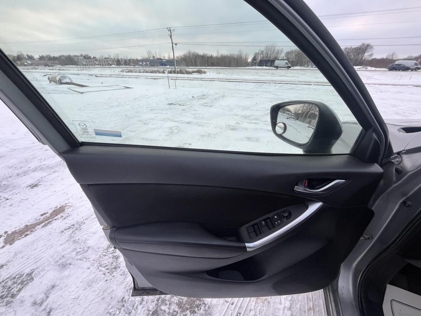 2014 Mazda CX-5 Touring AWD (JM3KE4CY2E0) with an 2.5L L4 DOHC 16V engine, 6-Speed Automatic transmission, located at 17255 hwy 65 NE, Ham Lake, MN, 55304, 0.000000, 0.000000 - Photo#8