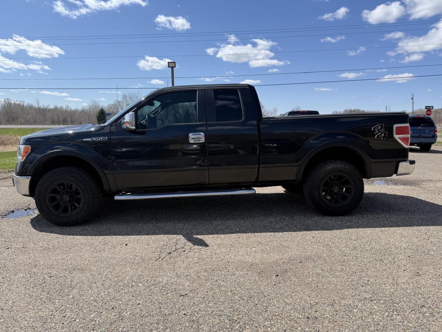2013 Ford F-150 Lariat SuperCab 6.5-ft. Bed 4WD (1FTFX1EF1DF) with an 5.0L V8 engine, 6-Speed Automatic transmission, located at 17255 hwy 65 NE, Ham Lake, MN, 55304, 0.000000, 0.000000 - Photo#1