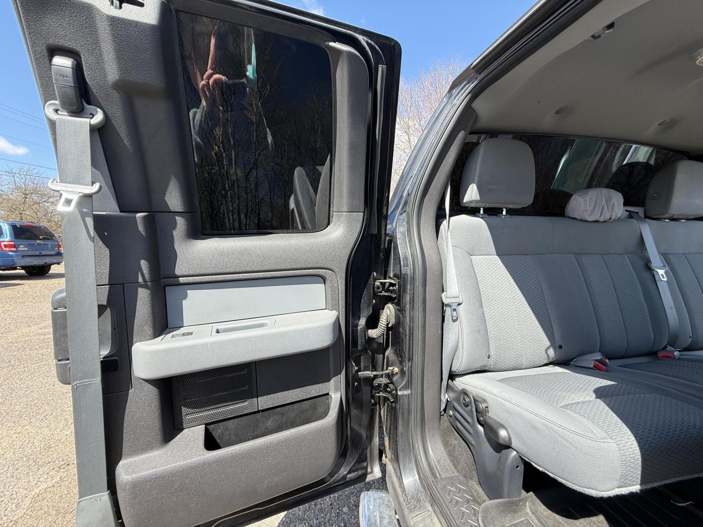 2013 Ford F-150 Lariat SuperCab 6.5-ft. Bed 4WD (1FTFX1EF1DF) with an 5.0L V8 engine, 6-Speed Automatic transmission, located at 17255 hwy 65 NE, Ham Lake, MN, 55304, 0.000000, 0.000000 - Photo#12