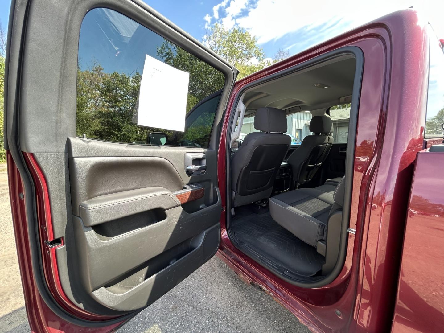2014 GMC Sierra 1500 SLE Crew Cab 4WD (3GTU2UEC6EG) with an 5.3L V8 OHV 16V engine, 6-Speed Automatic transmission, located at 17255 hwy 65 NE, Ham Lake, MN, 55304, 0.000000, 0.000000- Photo#10