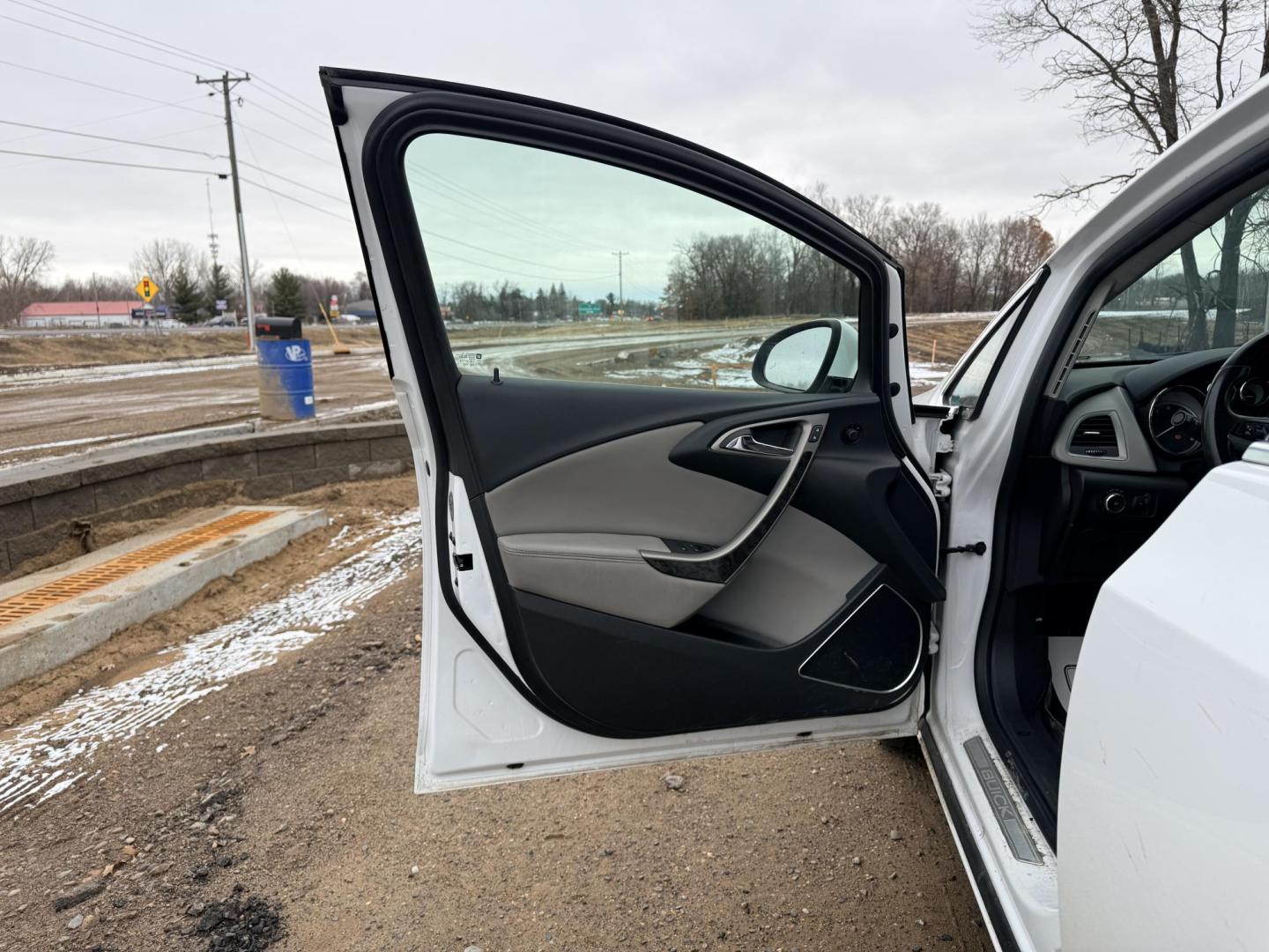 2015 Buick Verano Convenience (1G4PR5SK4F4) with an 2.4L L4 DOHC 16V FFV engine, 6-Speed Automatic transmission, located at 17255 hwy 65 NE, Ham Lake, MN, 55304, 0.000000, 0.000000 - Photo#8