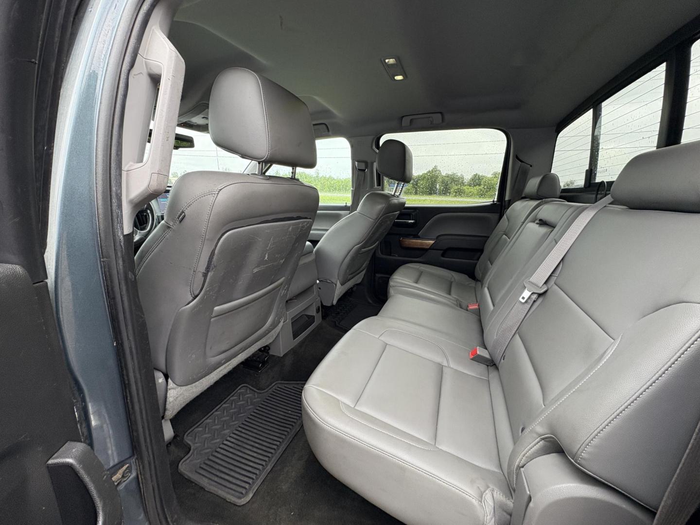 2014 Chevrolet Silverado 1500 1LZ Crew Cab 4WD (3GCUKSEC3EG) with an 5.3L V8 OHV 16V engine, 6-Speed Automatic transmission, located at 17255 hwy 65 NE, Ham Lake, MN, 55304, 0.000000, 0.000000 - Photo#11
