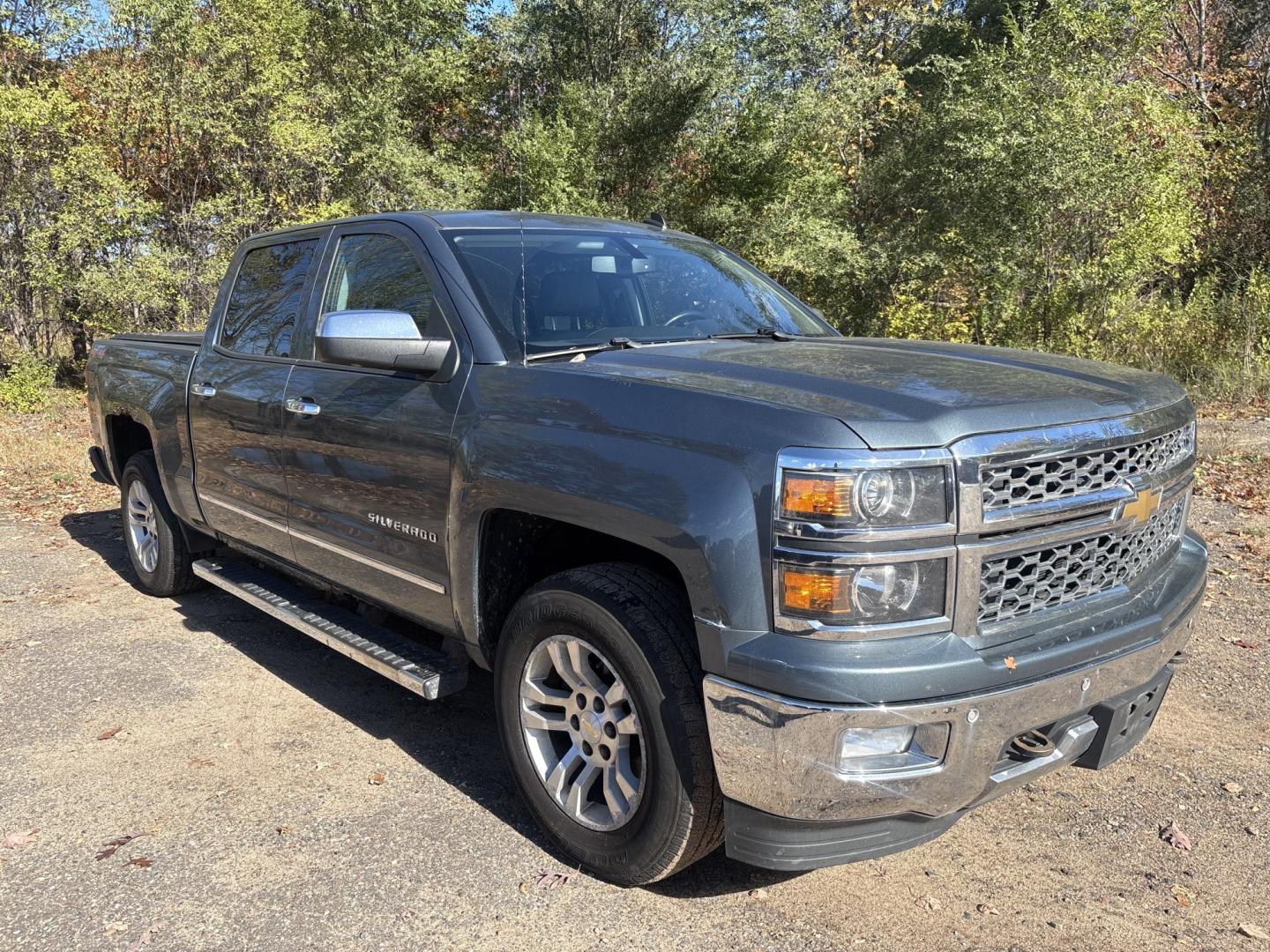 2014 Chevrolet Silverado 1500 1LZ Crew Cab 4WD (3GCUKSEC3EG) with an 5.3L V8 OHV 16V engine, 6-Speed Automatic transmission, located at 17255 hwy 65 NE, Ham Lake, MN, 55304, 0.000000, 0.000000- Photo#6