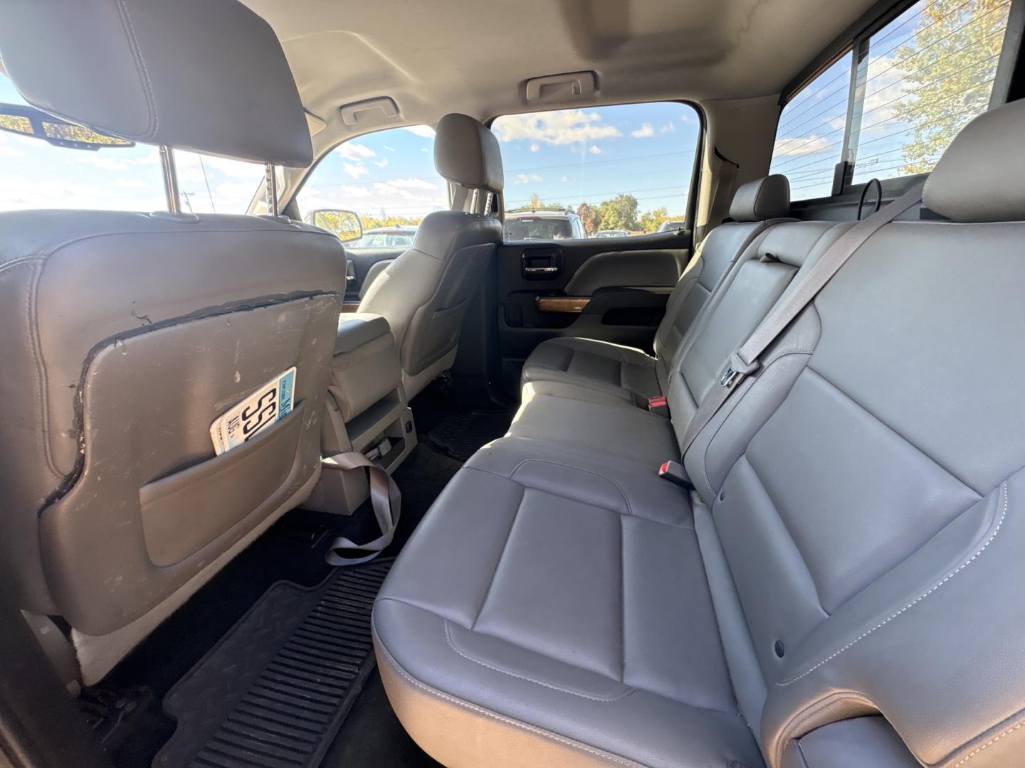 2014 Chevrolet Silverado 1500 1LZ Crew Cab 4WD (3GCUKSEC3EG) with an 5.3L V8 OHV 16V engine, 6-Speed Automatic transmission, located at 17255 hwy 65 NE, Ham Lake, MN, 55304, 0.000000, 0.000000- Photo#11