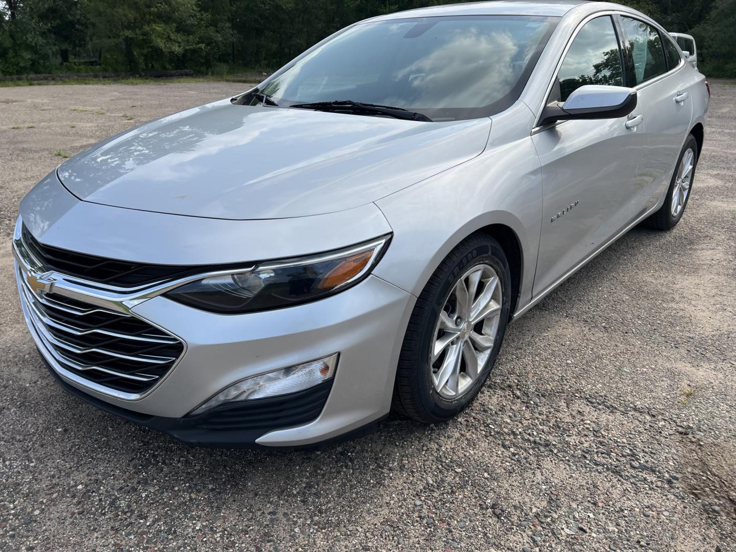 2019 Chevrolet Malibu LT (1G1ZD5ST0KF) with an 1.5L L4 DOHC 16V engine, 6A transmission, located at 17255 hwy 65 NE, Ham Lake, MN, 55304, 0.000000, 0.000000- Photo#0